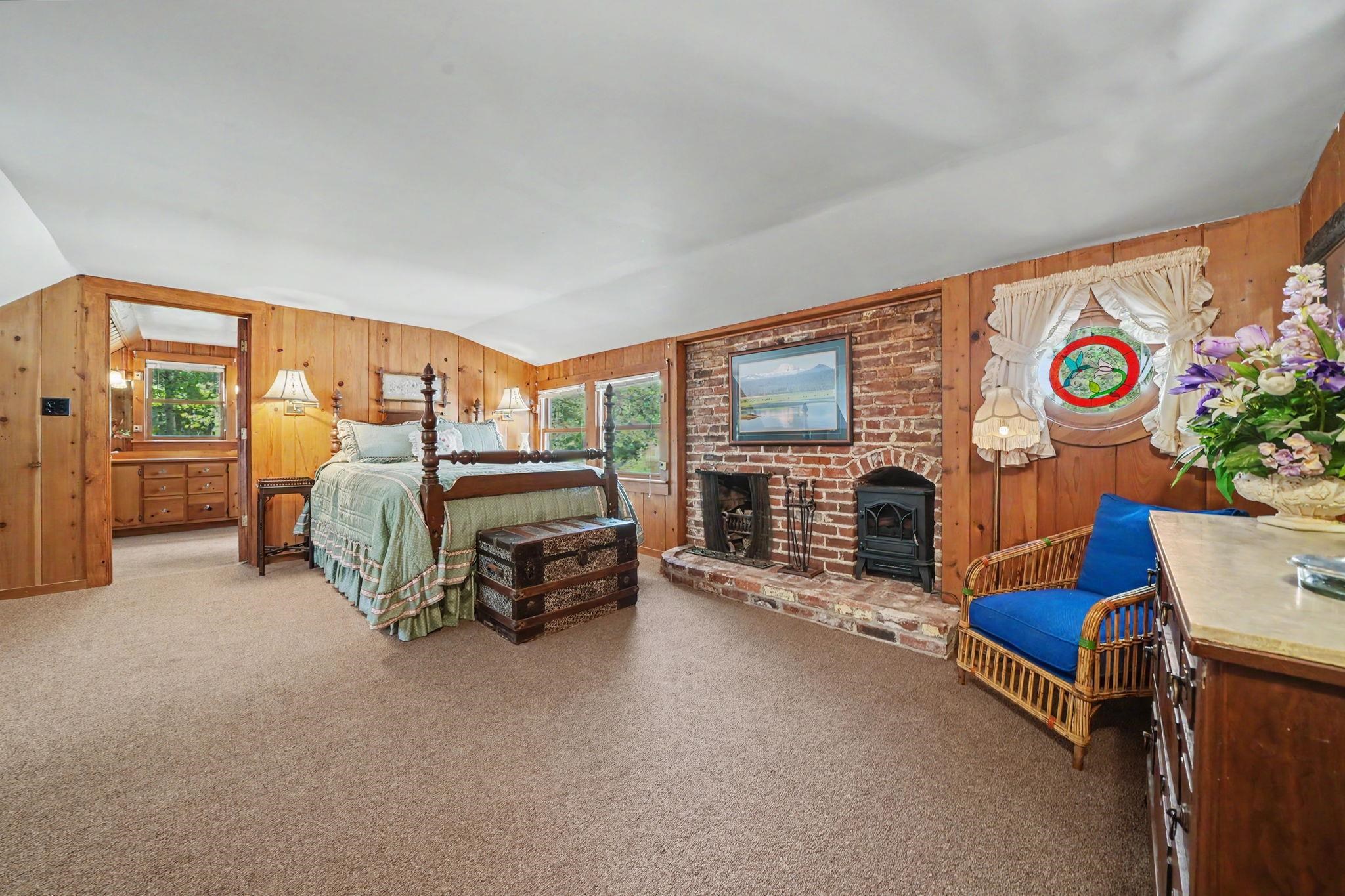 735 Feather River Drive