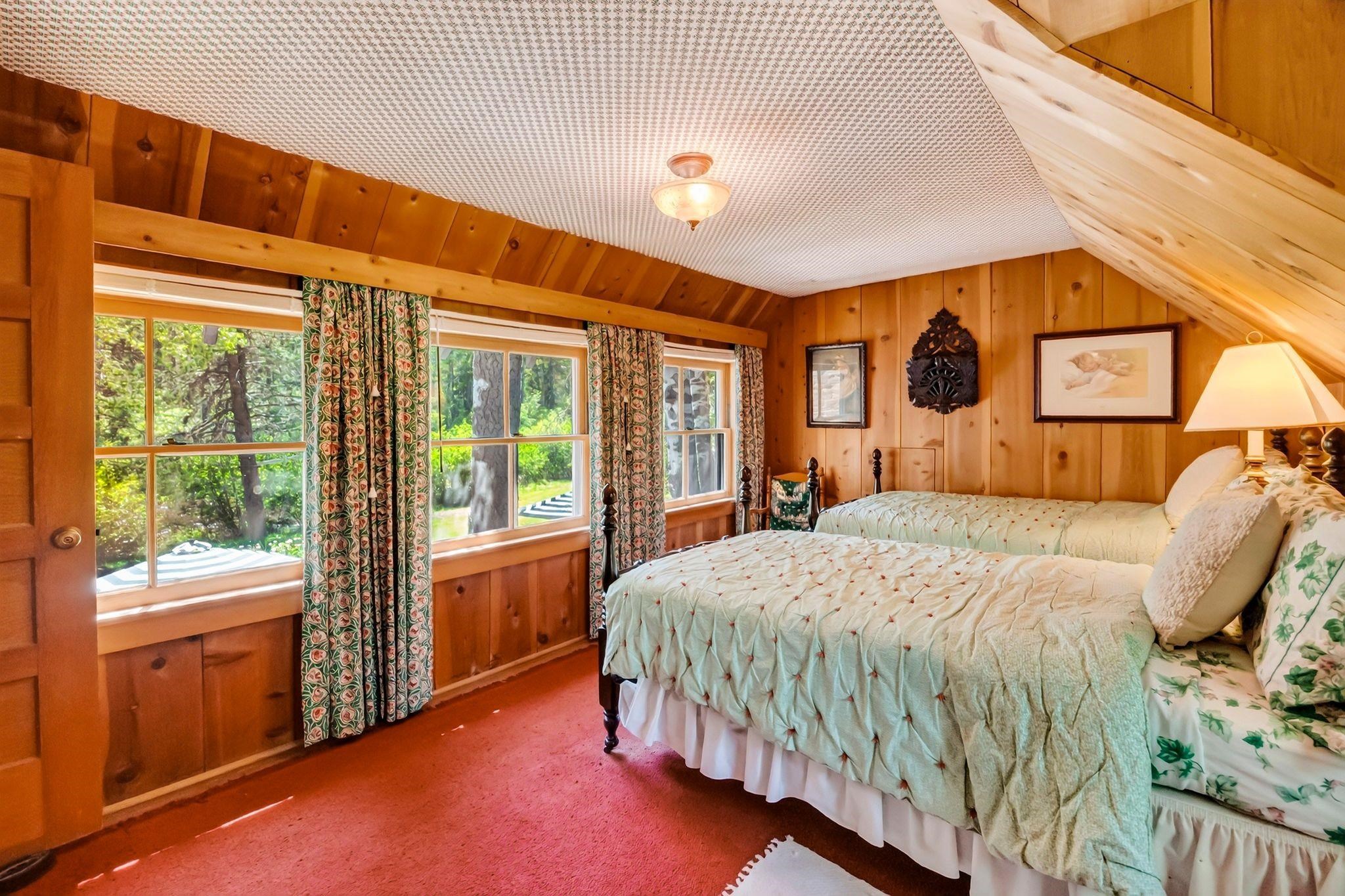 735 Feather River Drive