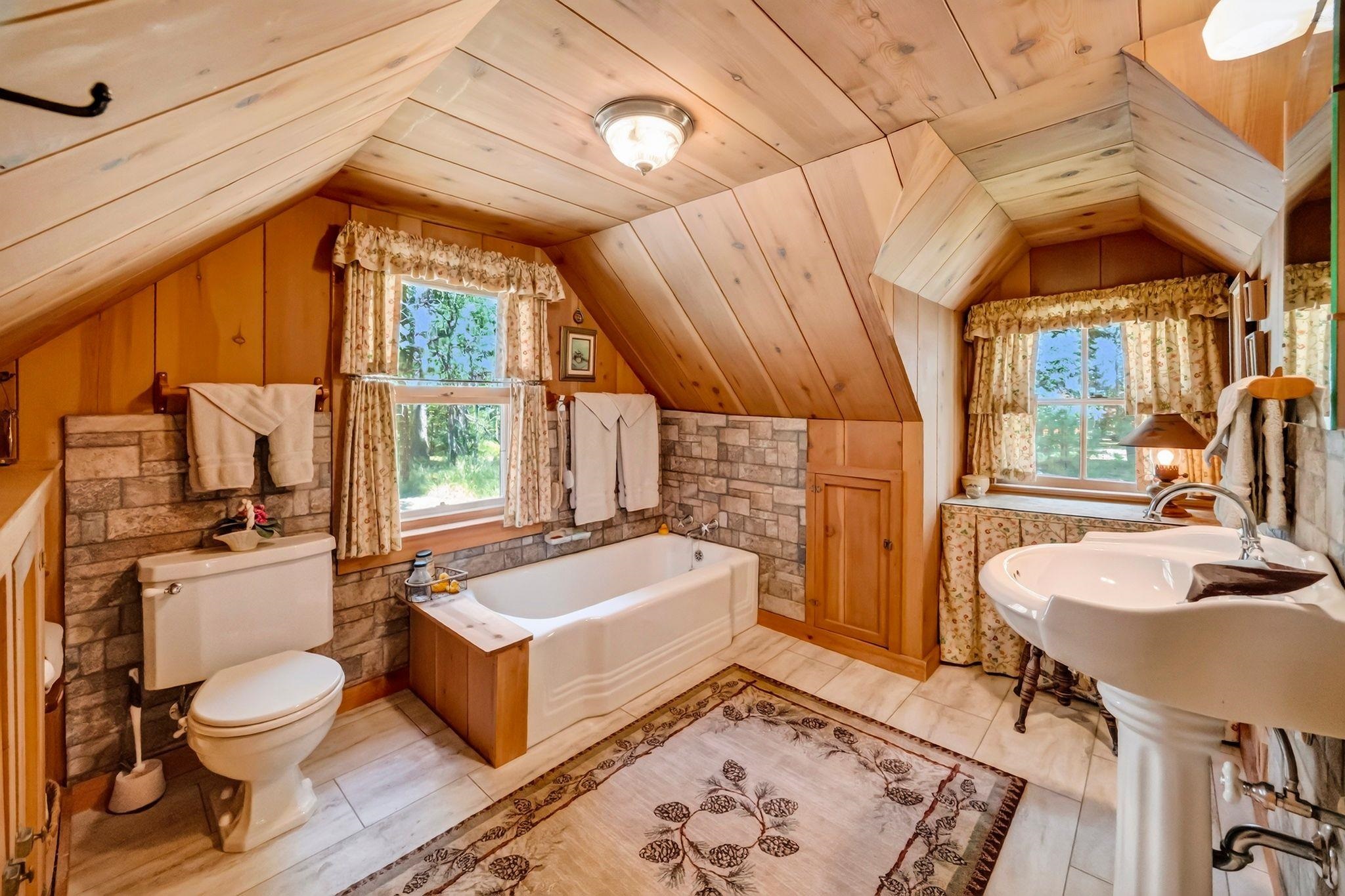 735 Feather River Drive
