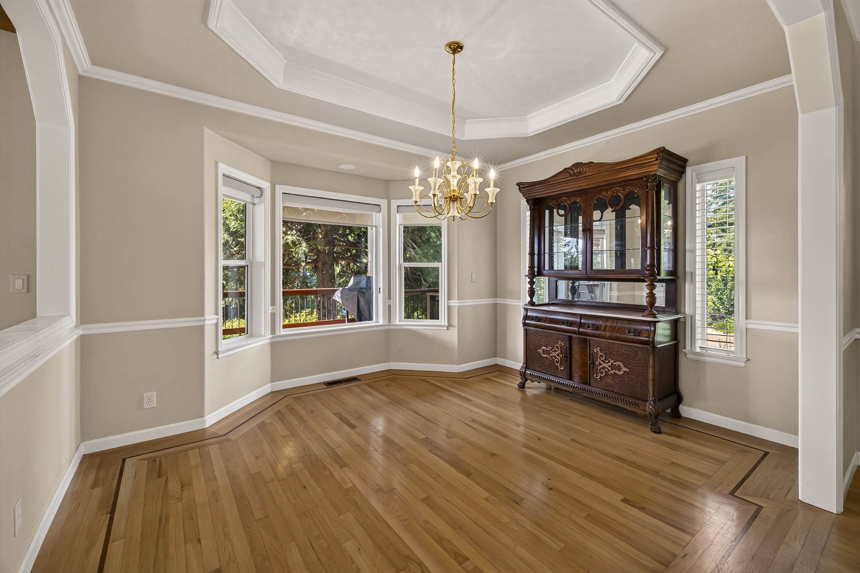3382 Cedar Lane