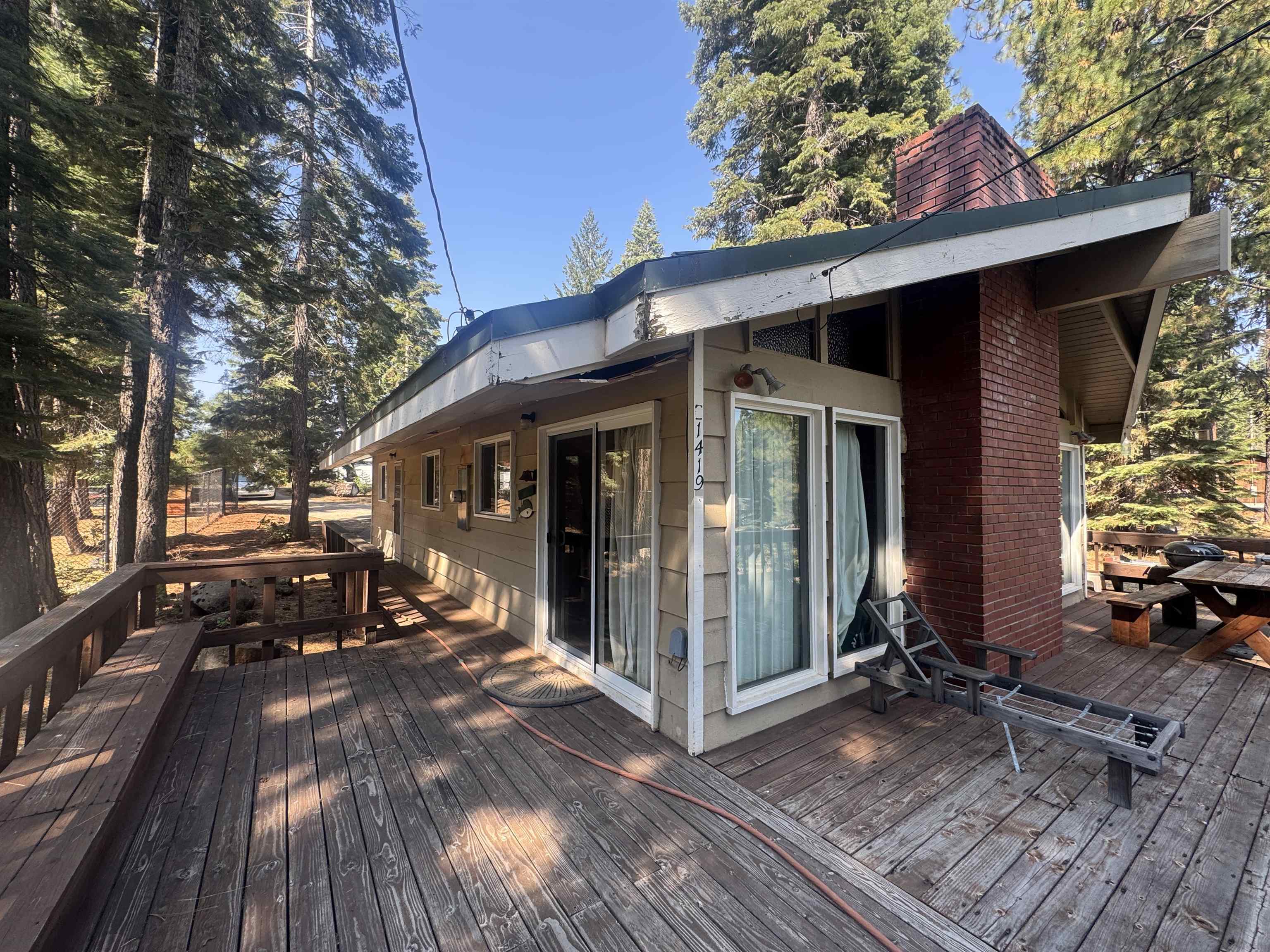 1419 Peninsula Drive