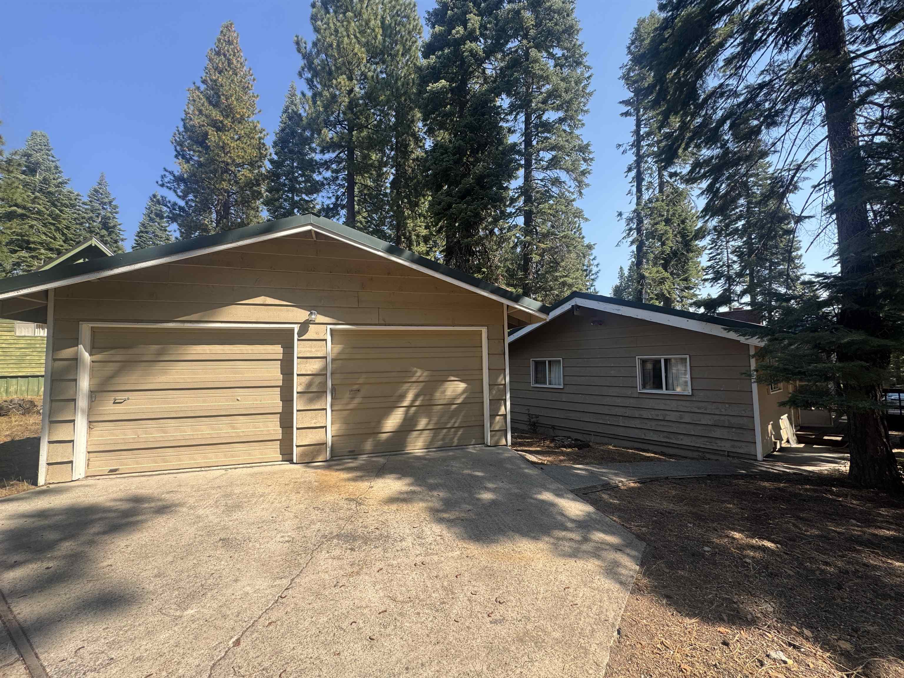 1419 Peninsula Drive