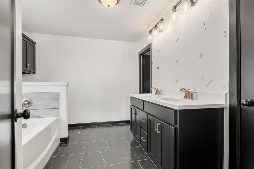 3824 NW 177th Street