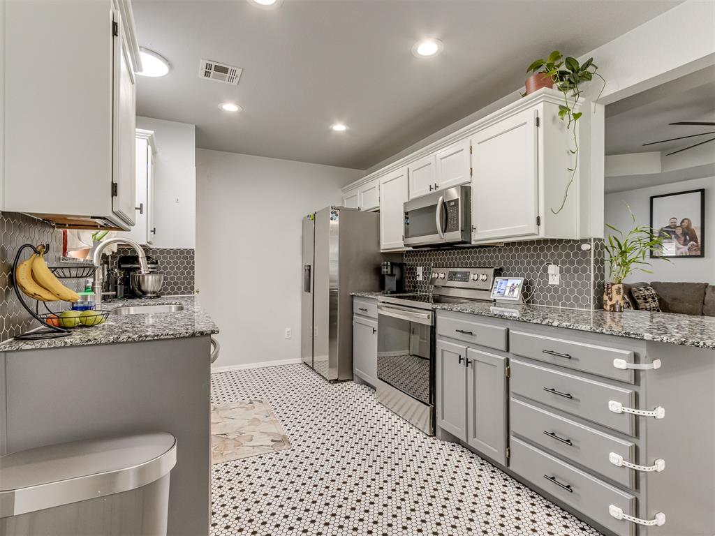 10404 NW 45th Street