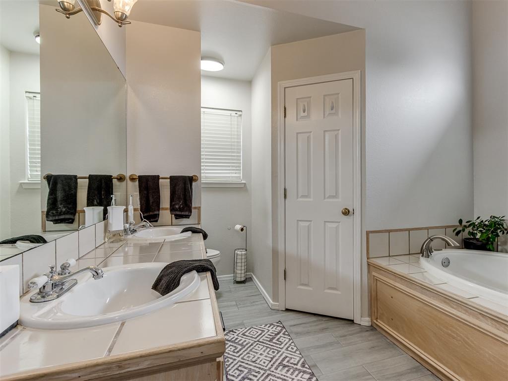 10404 NW 45th Street