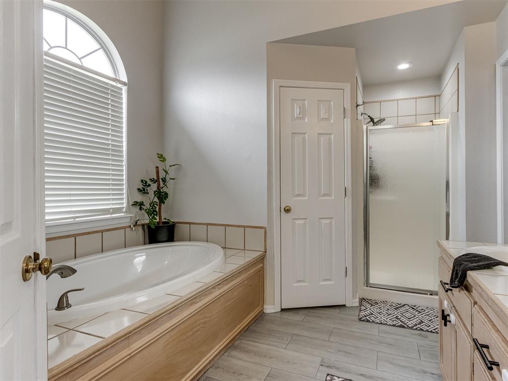 10404 NW 45th Street