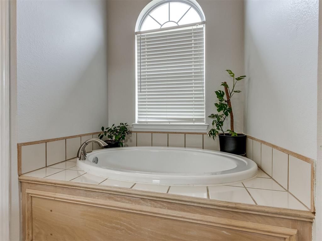 10404 NW 45th Street