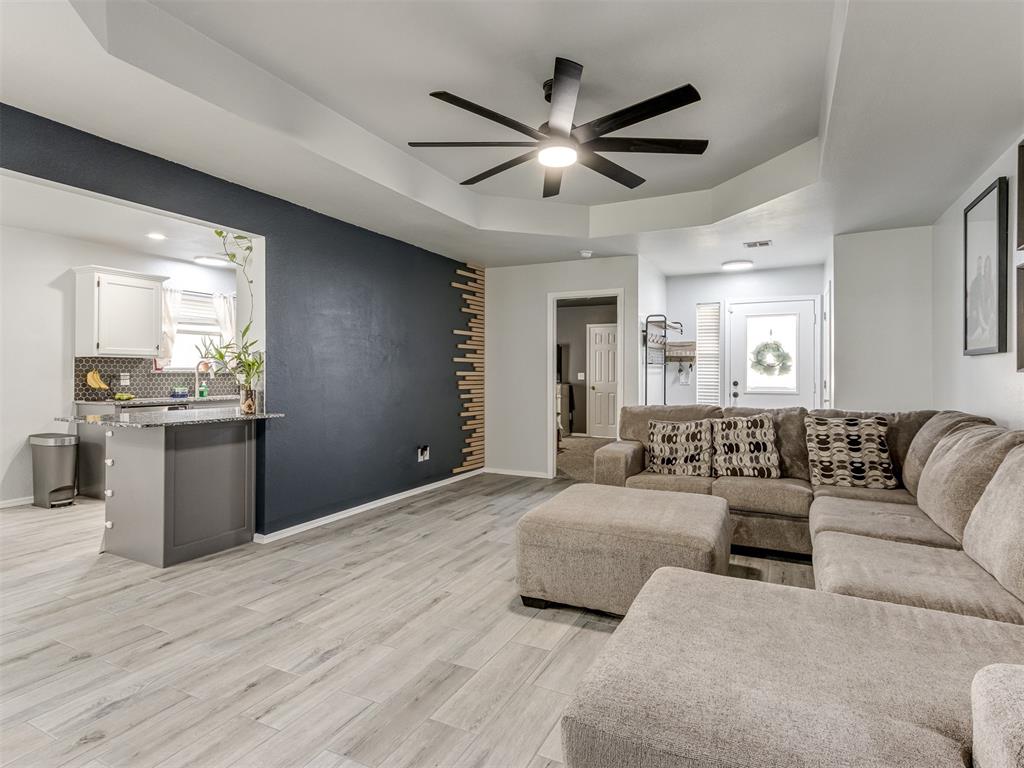 10404 NW 45th Street