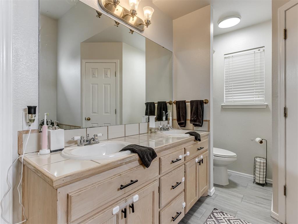 10404 NW 45th Street