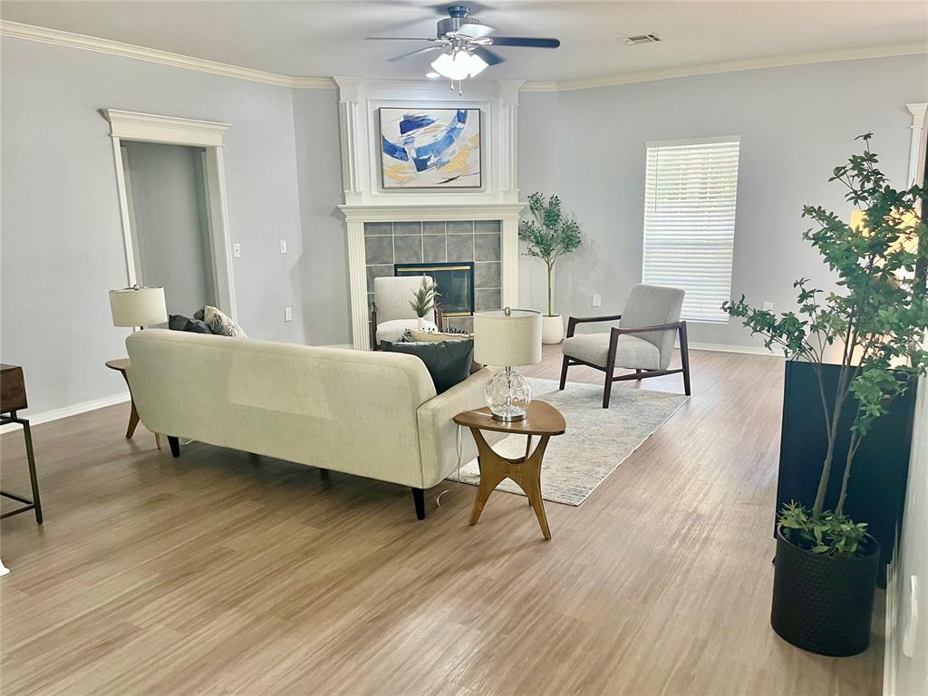544 NW 172nd Place Unit: 8015998877