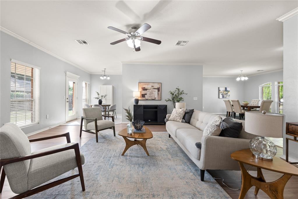 544 NW 172nd Place Unit: 8015998877