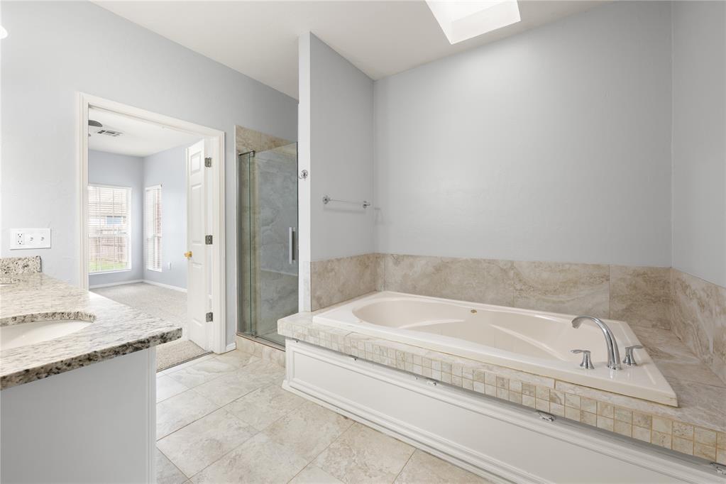 544 NW 172nd Place Unit: 8015998877