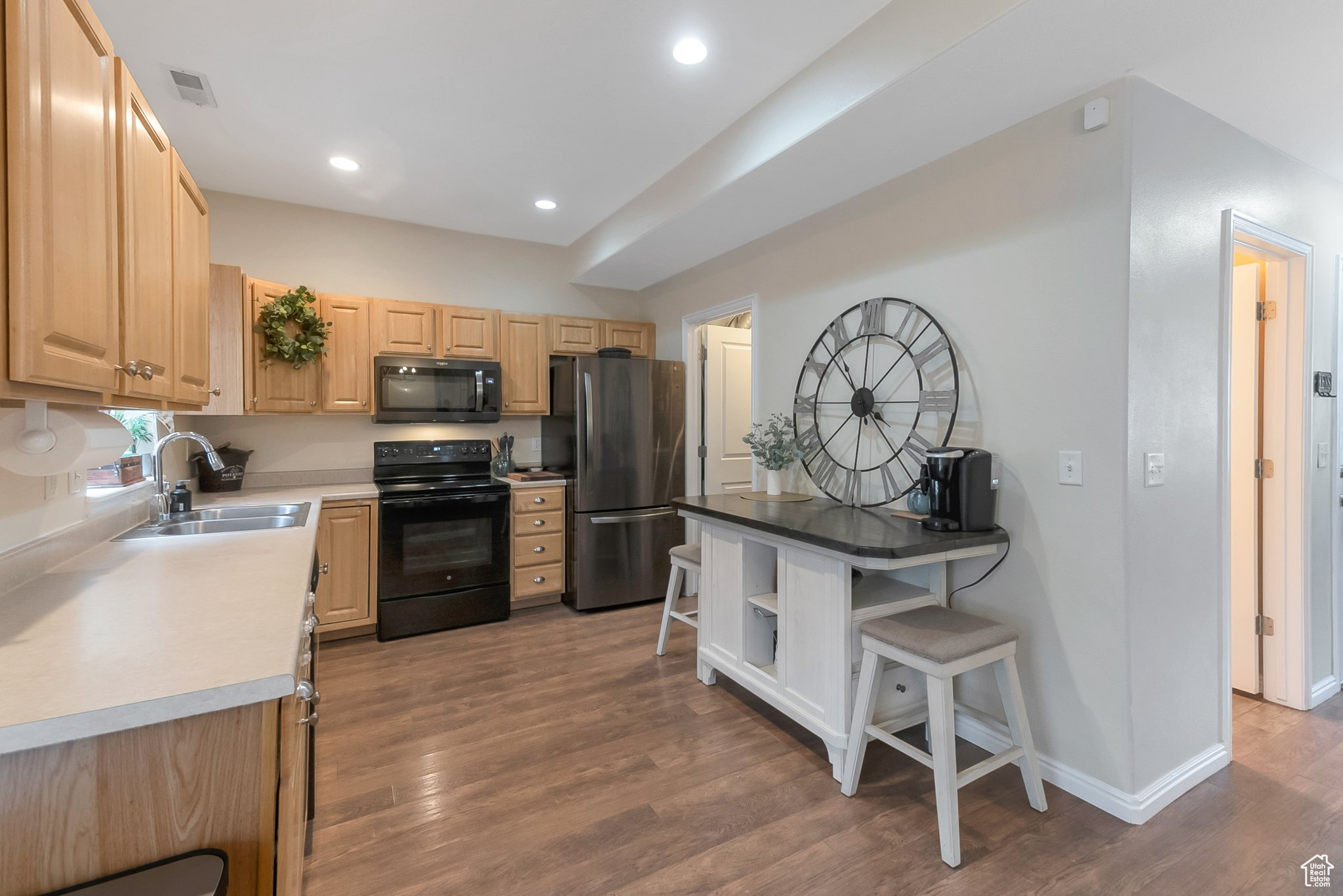 5069 W RED SHALE
