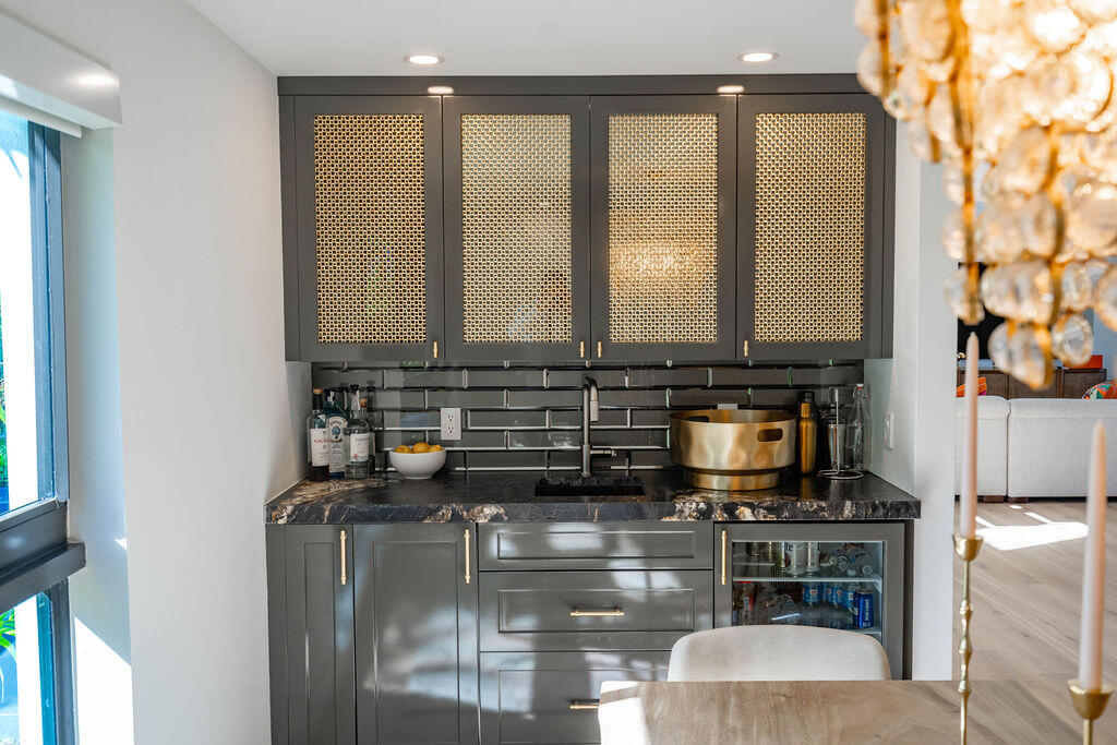 3001 NE 52nd Street