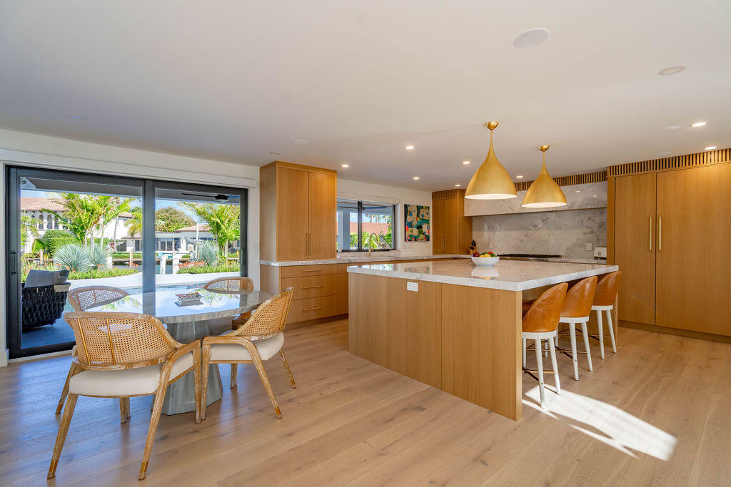 3001 NE 52nd Street