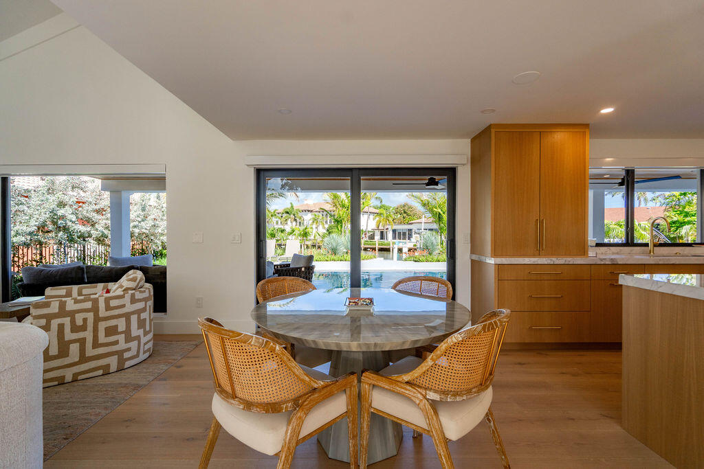 3001 NE 52nd Street