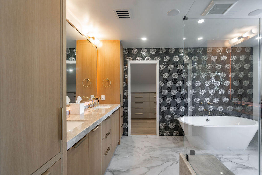 3001 NE 52nd Street