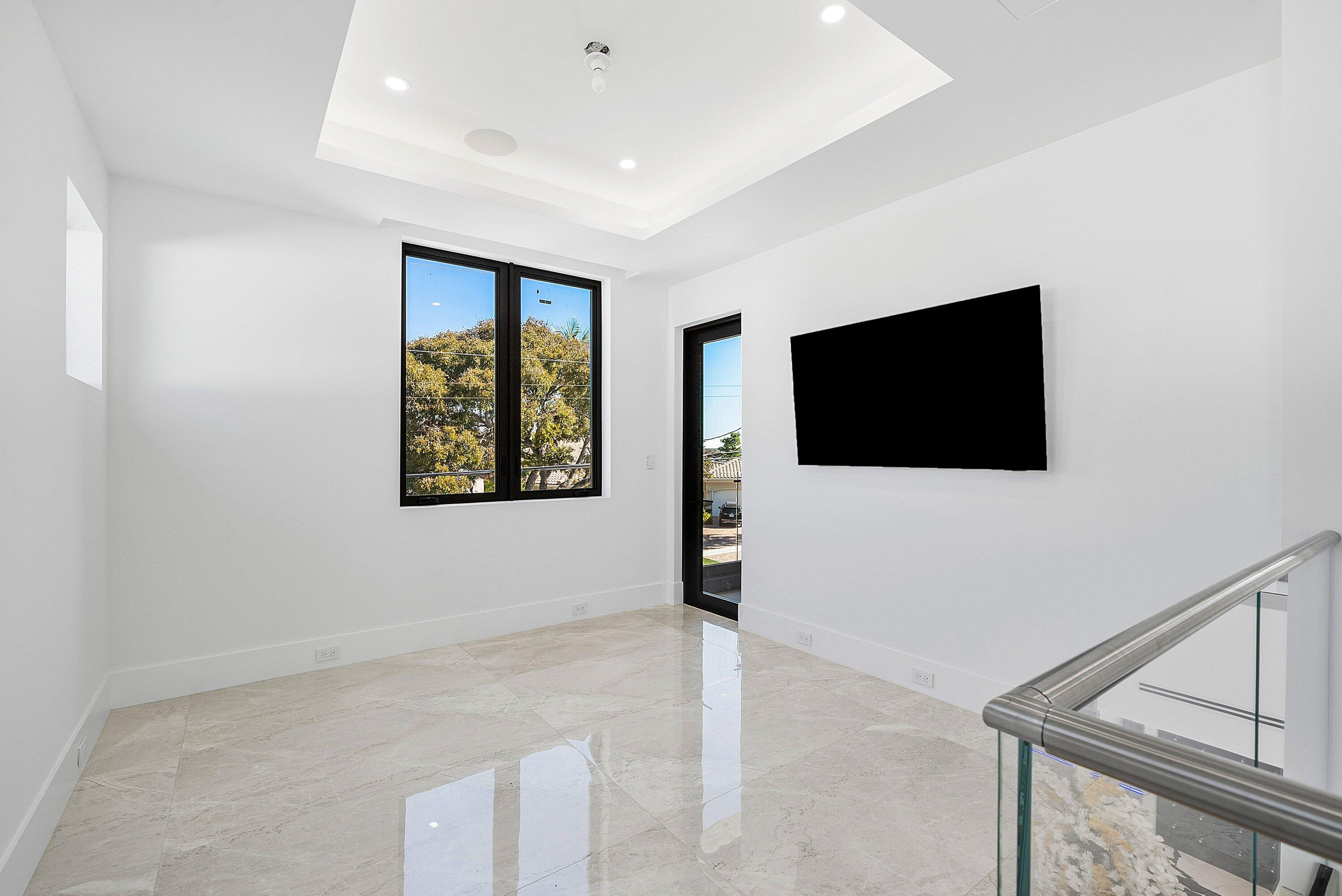 2650 NE 48th Court