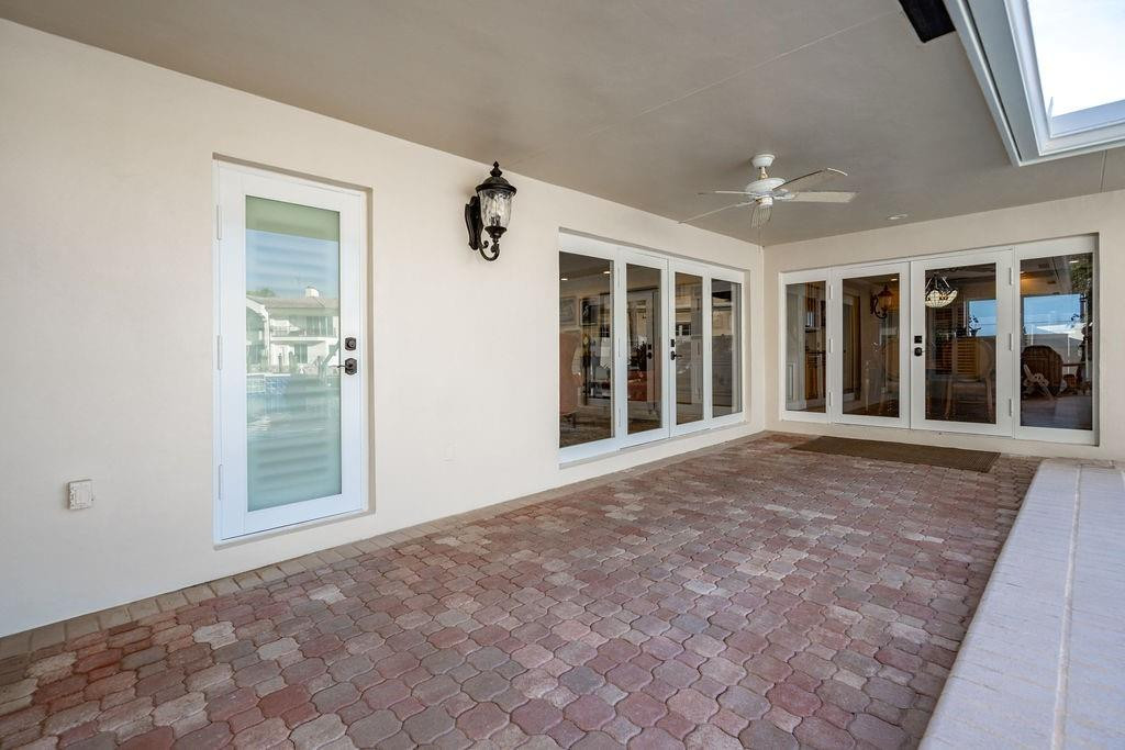 2317 NE 28th Court