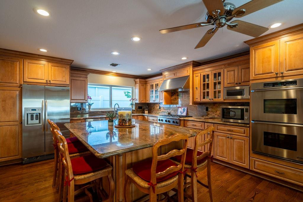 2317 NE 28th Court