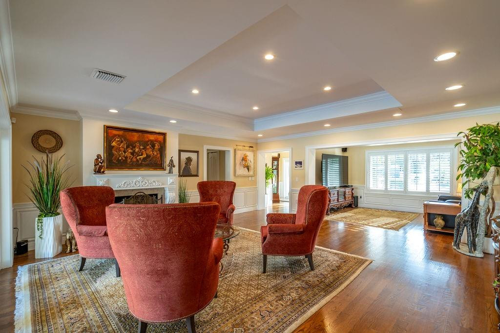 2317 NE 28th Court