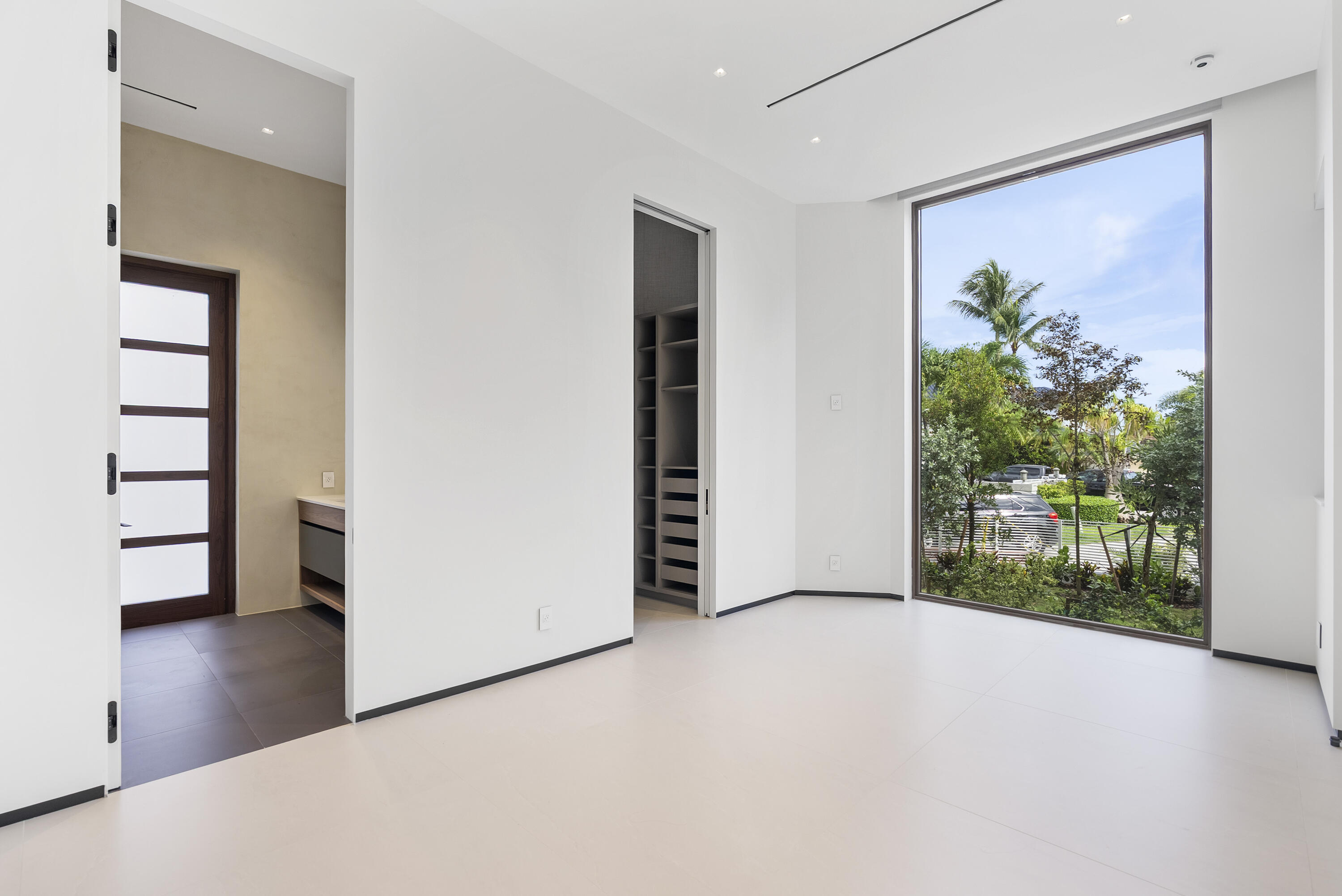 2600 NE 24TH Street