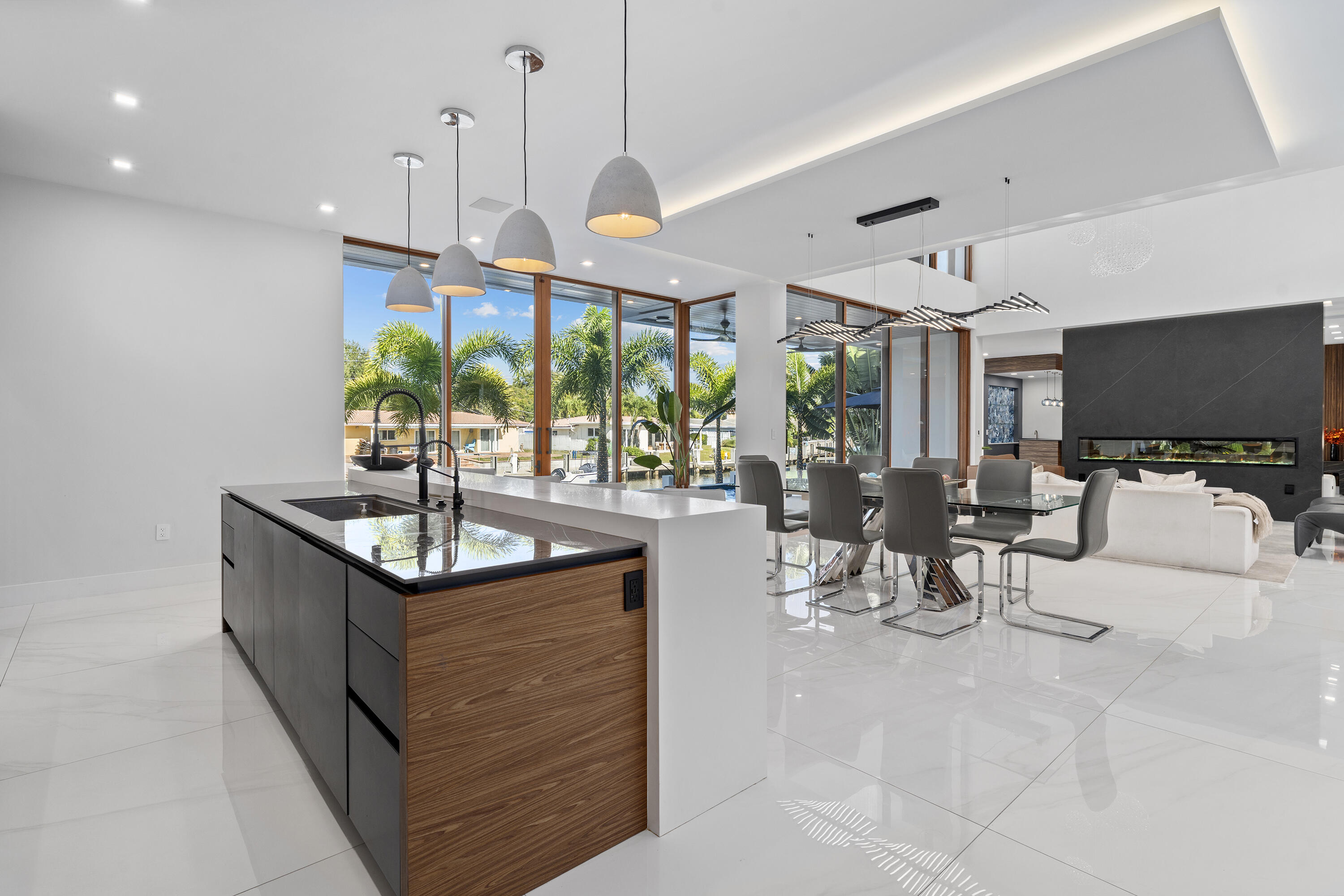 2631 NE 48TH Court