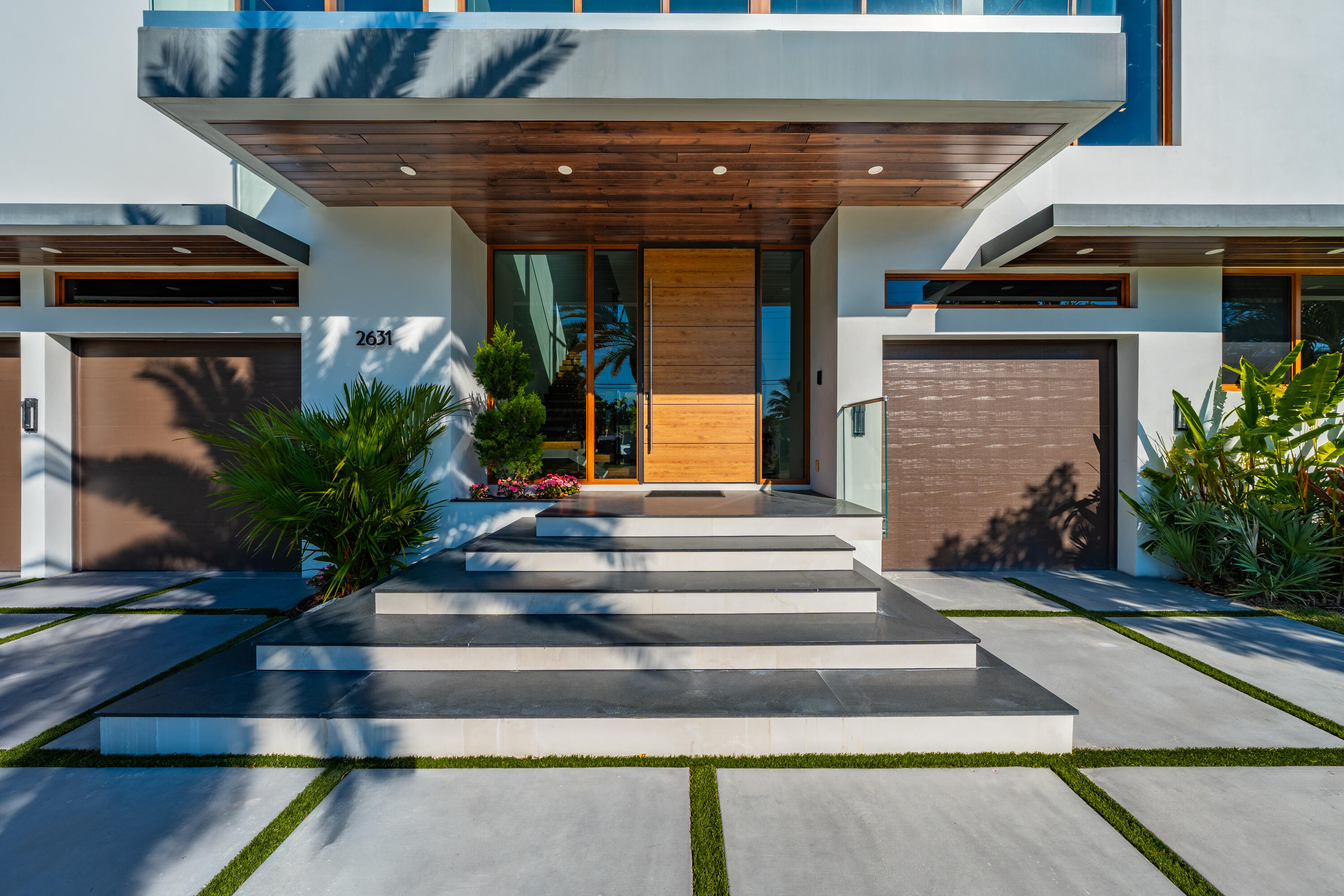 2631 NE 48TH Court