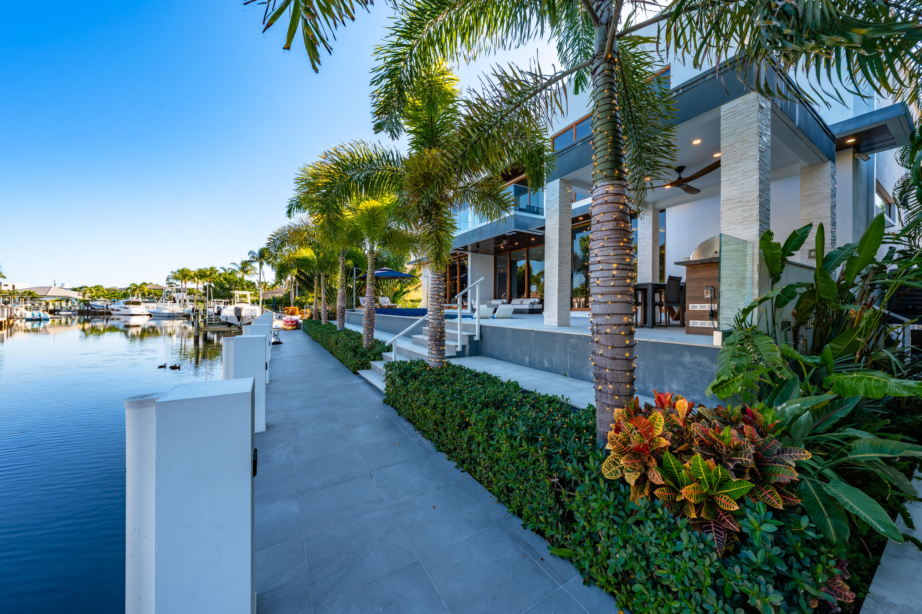 2631 NE 48TH Court