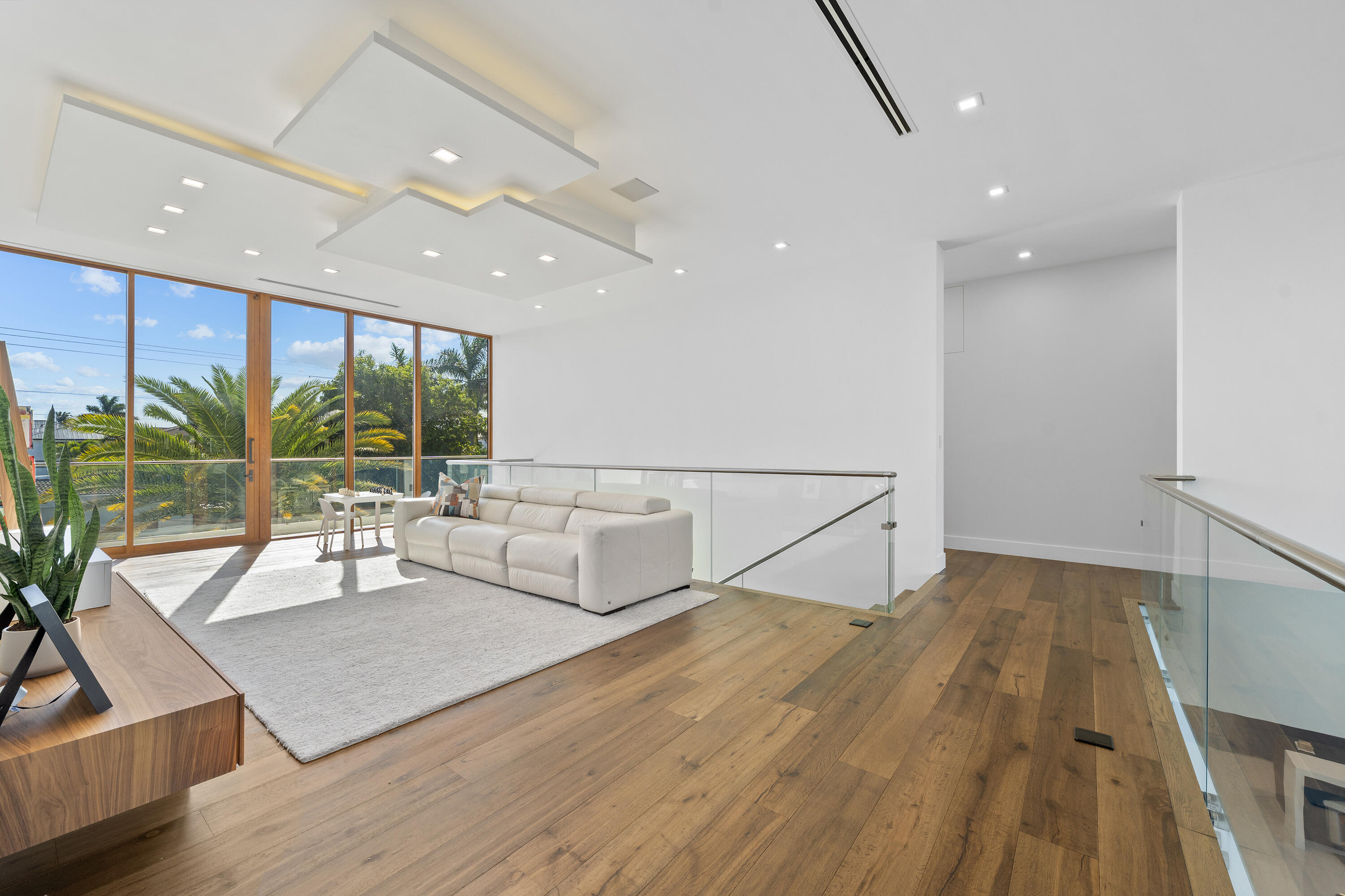 2631 NE 48TH Court