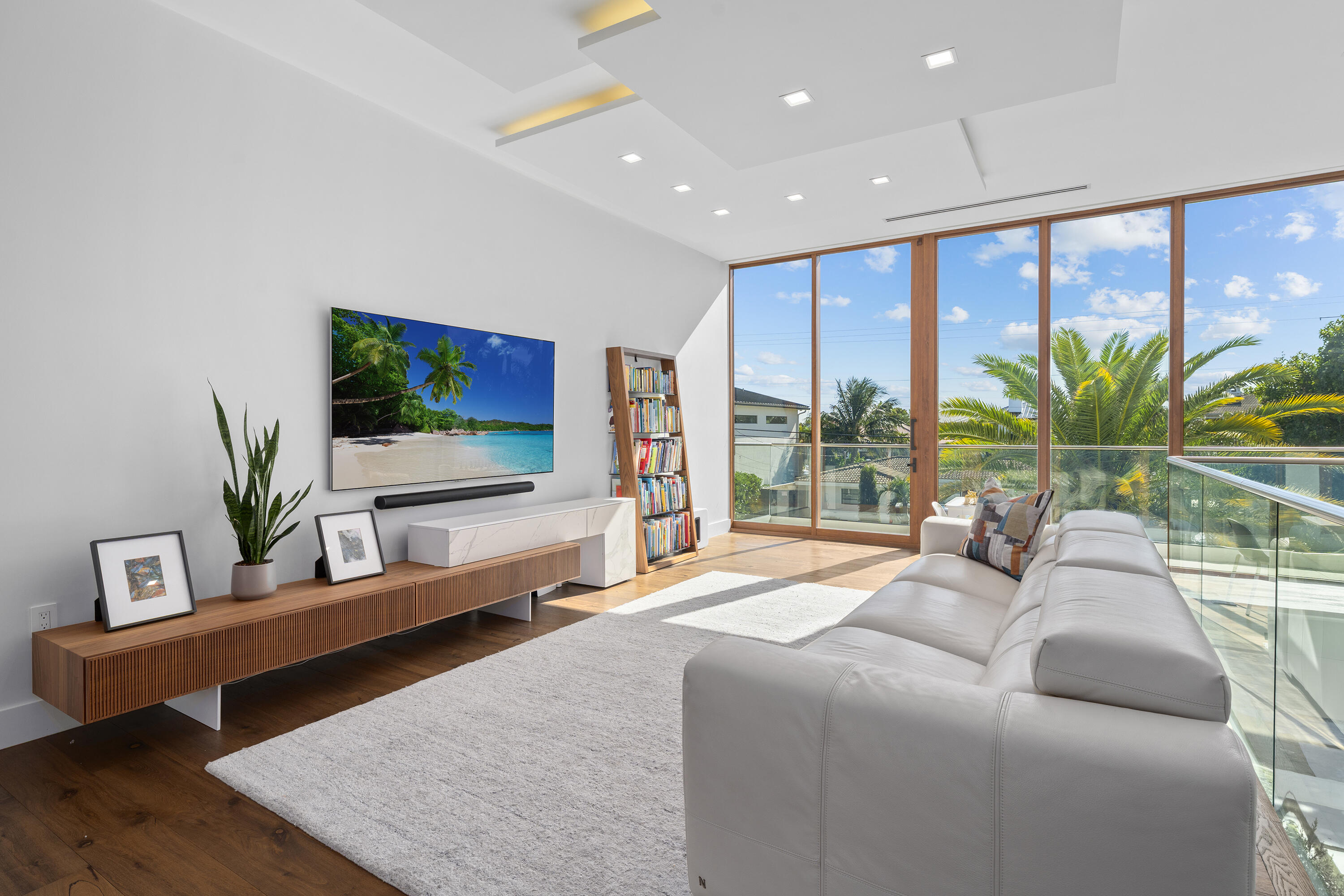 2631 NE 48TH Court