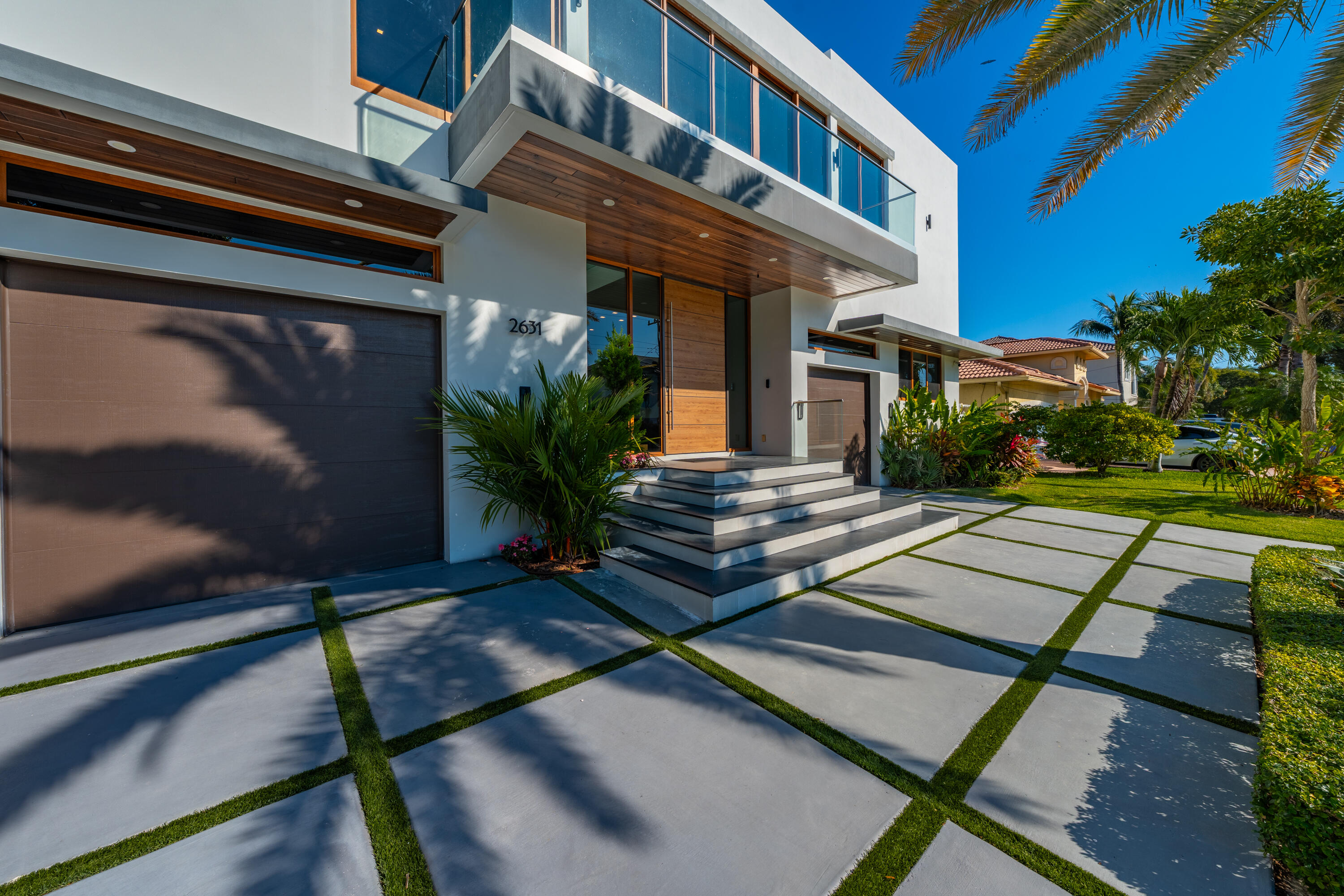 2631 NE 48TH Court