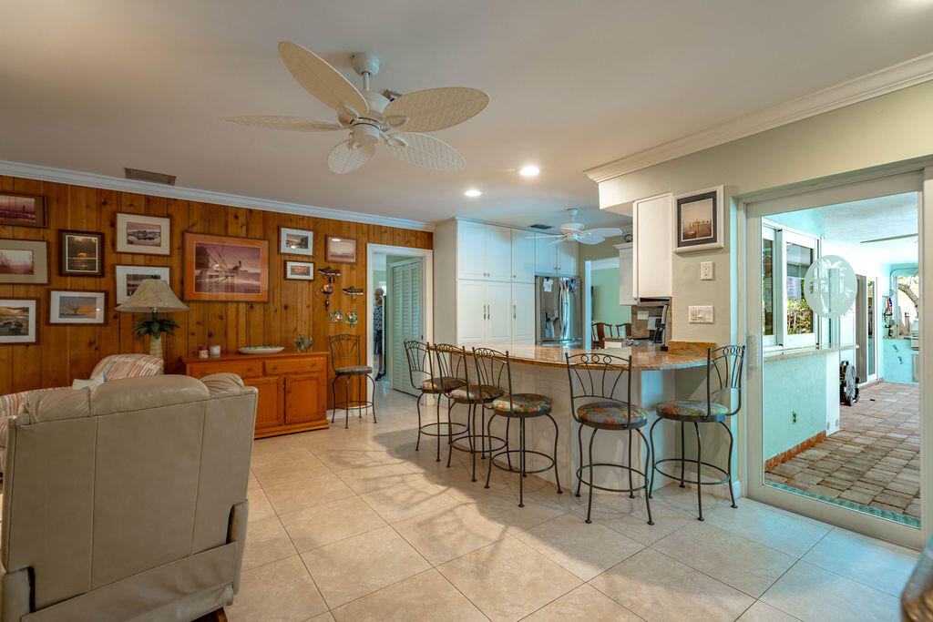 2823 NE 35TH Court
