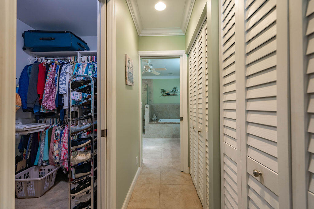 2823 NE 35TH Court