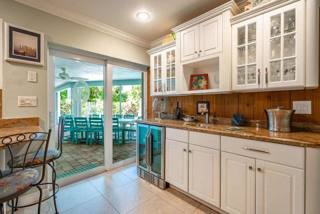 2823 NE 35TH Court