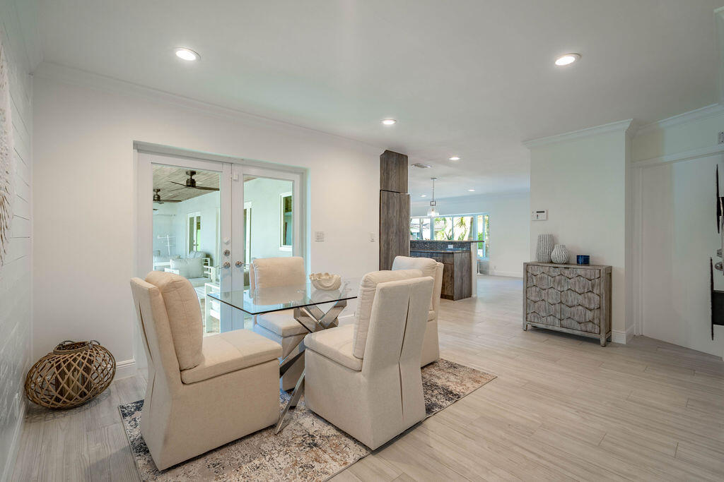 2401 NE 33RD Street
