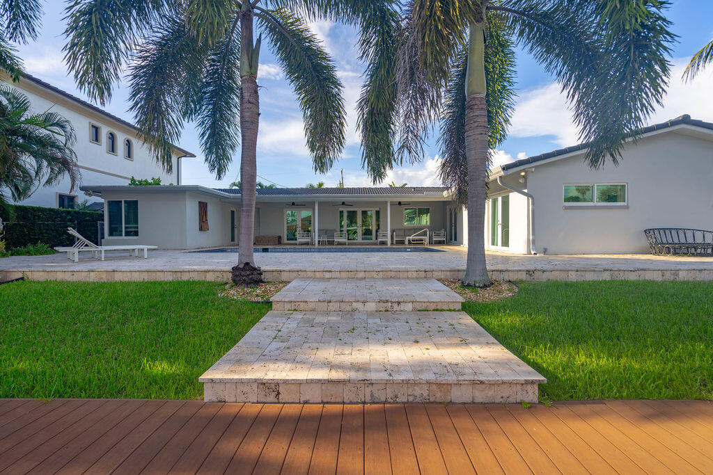 2401 NE 33RD Street