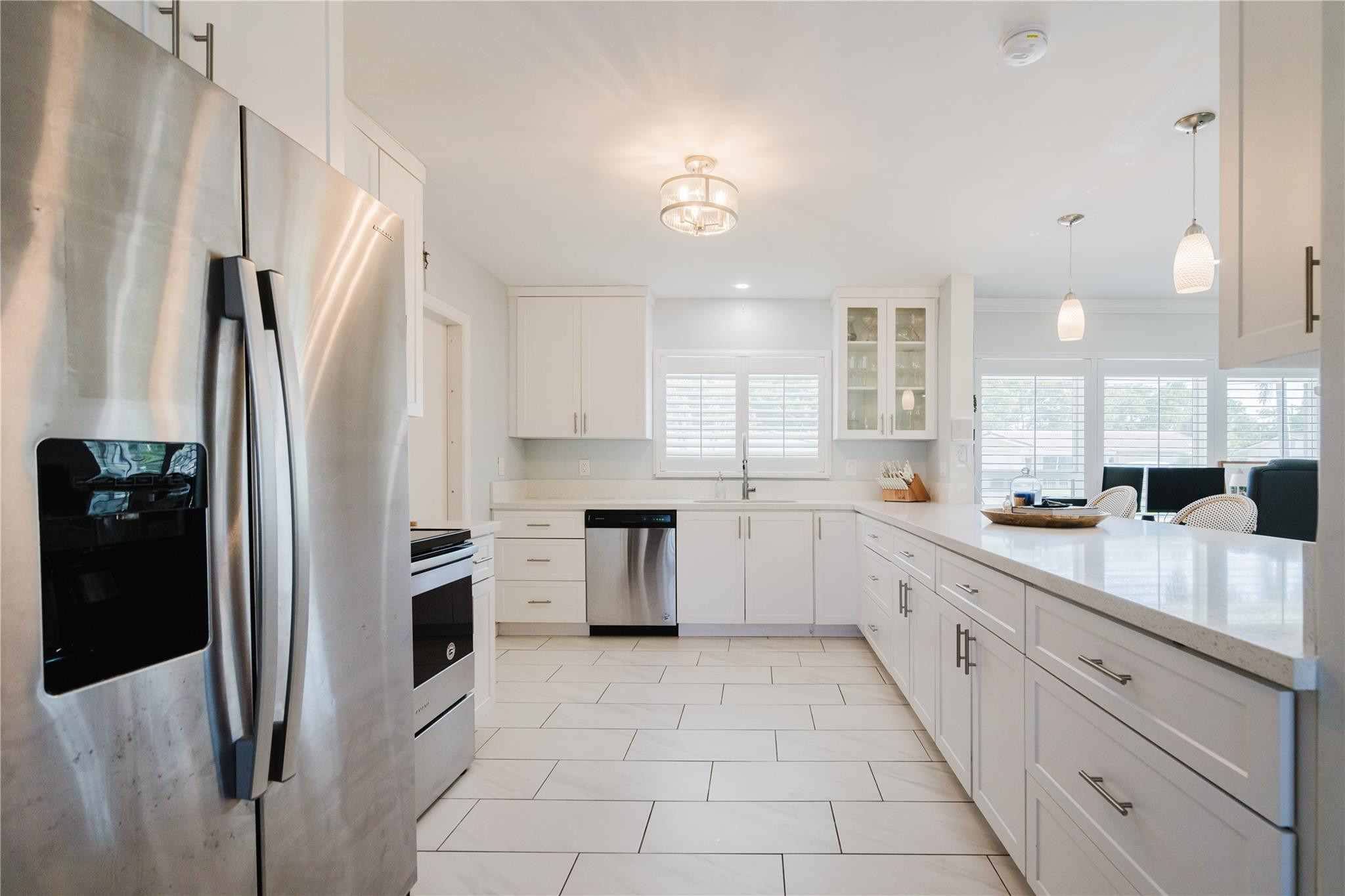 2720 NE 53rd Court