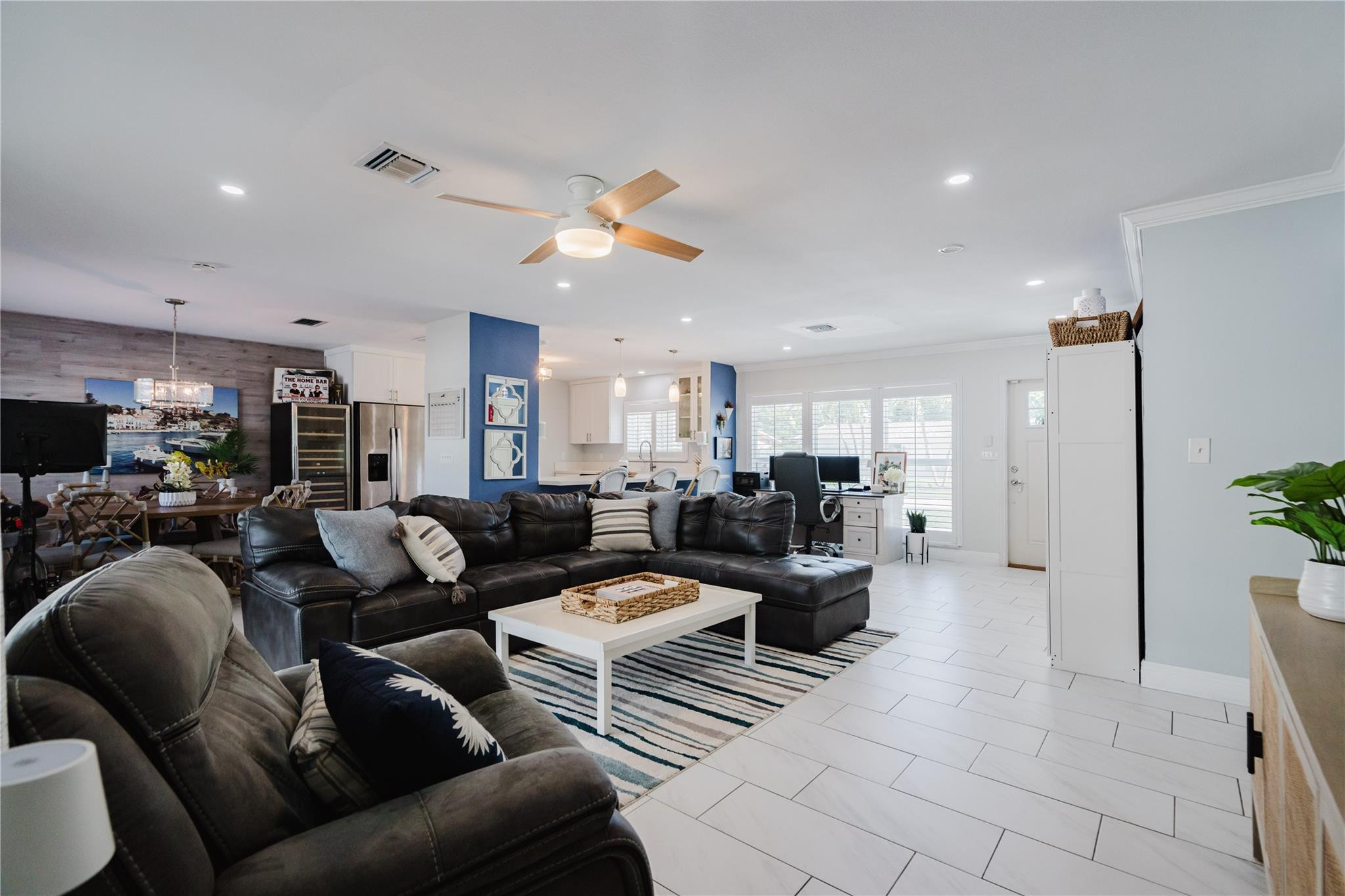 2720 NE 53rd Court