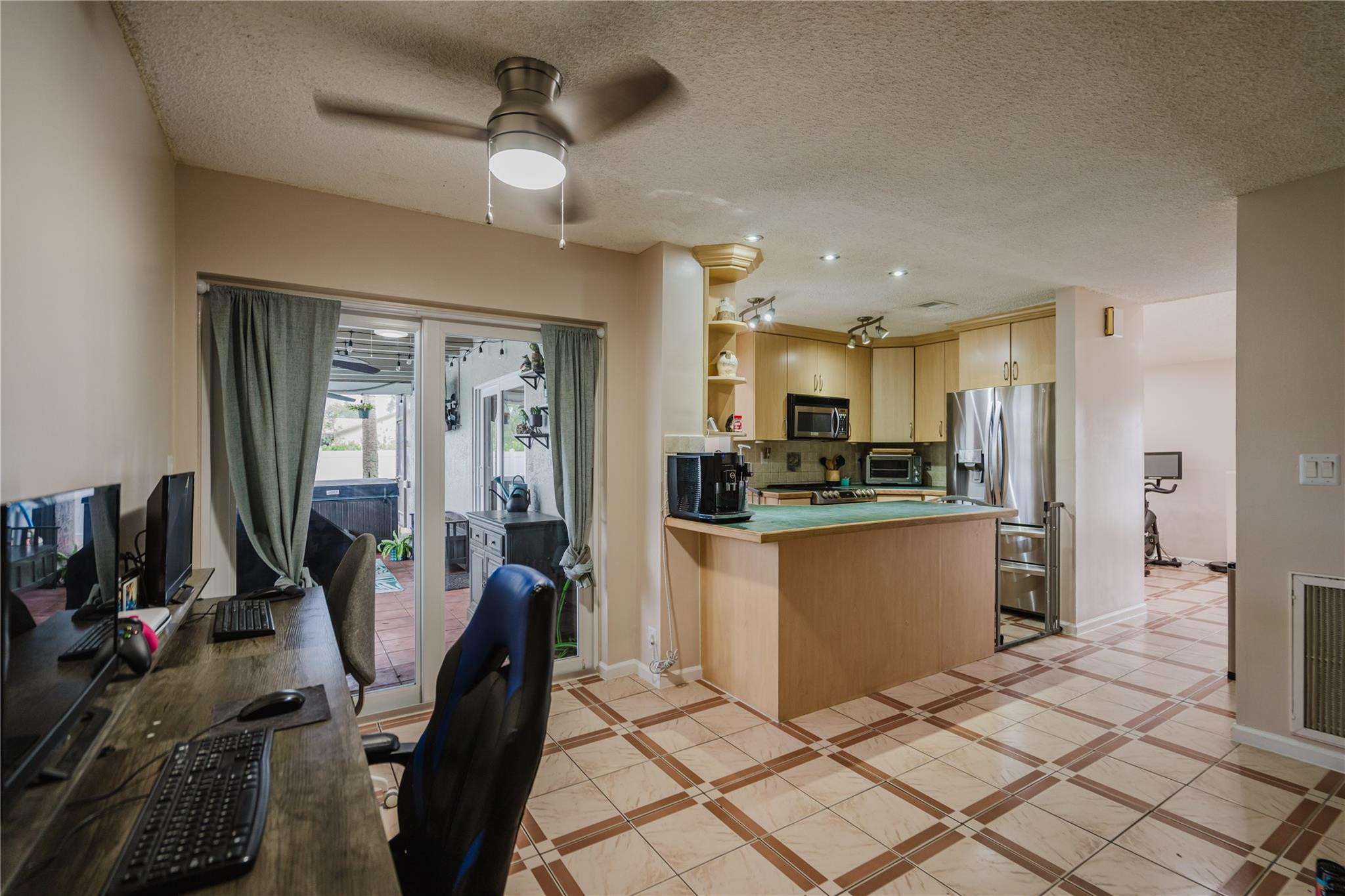 8816 SW 18th Road