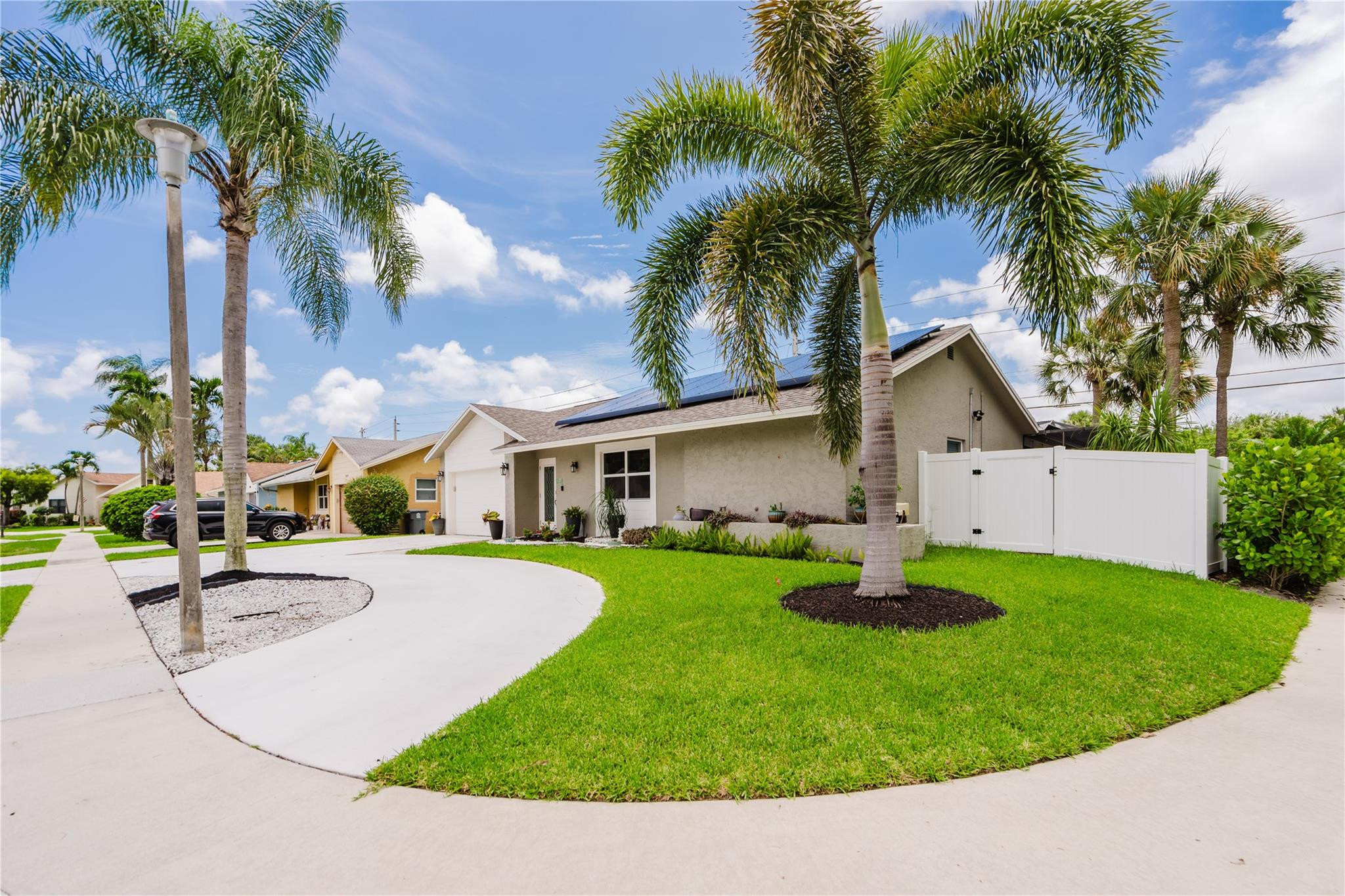 8816 SW 18th Road