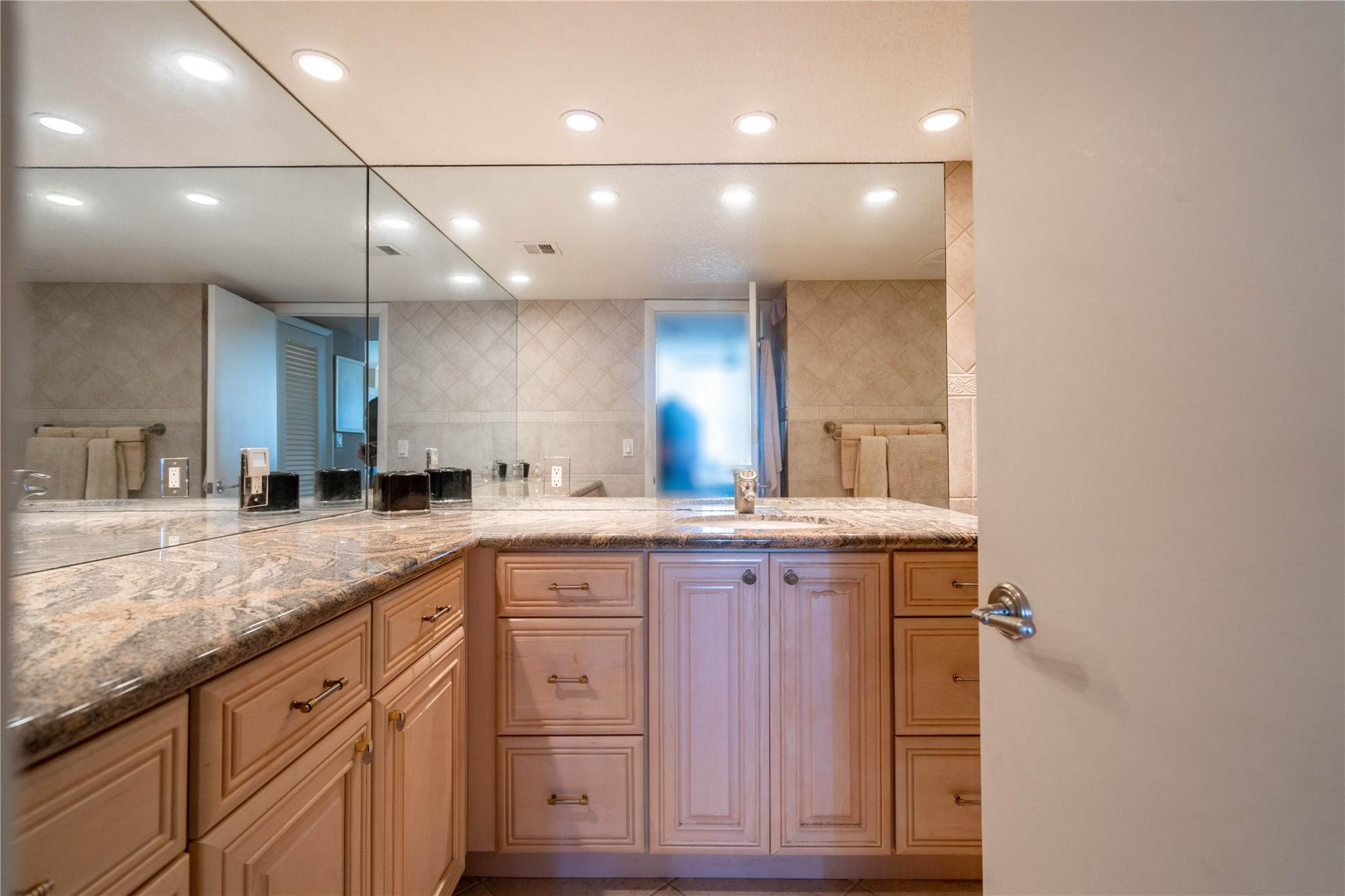 1012 N Ocean Boulevard 1604