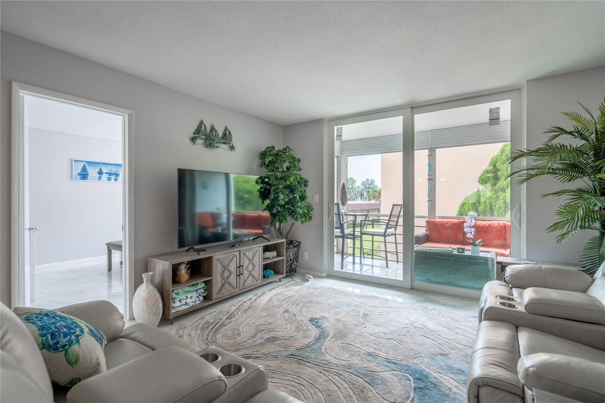 4502 N Federal Highway 229D
