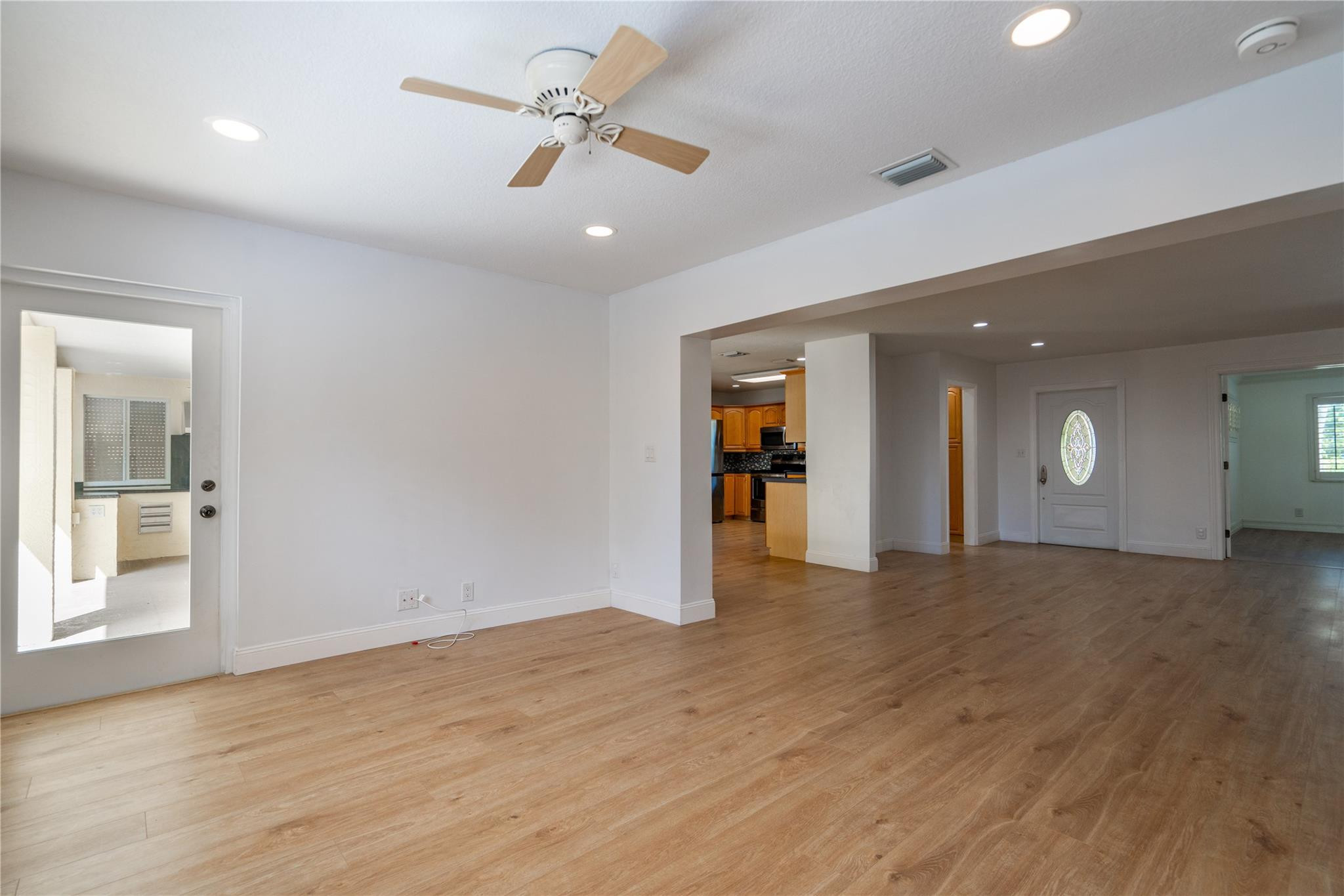2742 NE 32nd Street