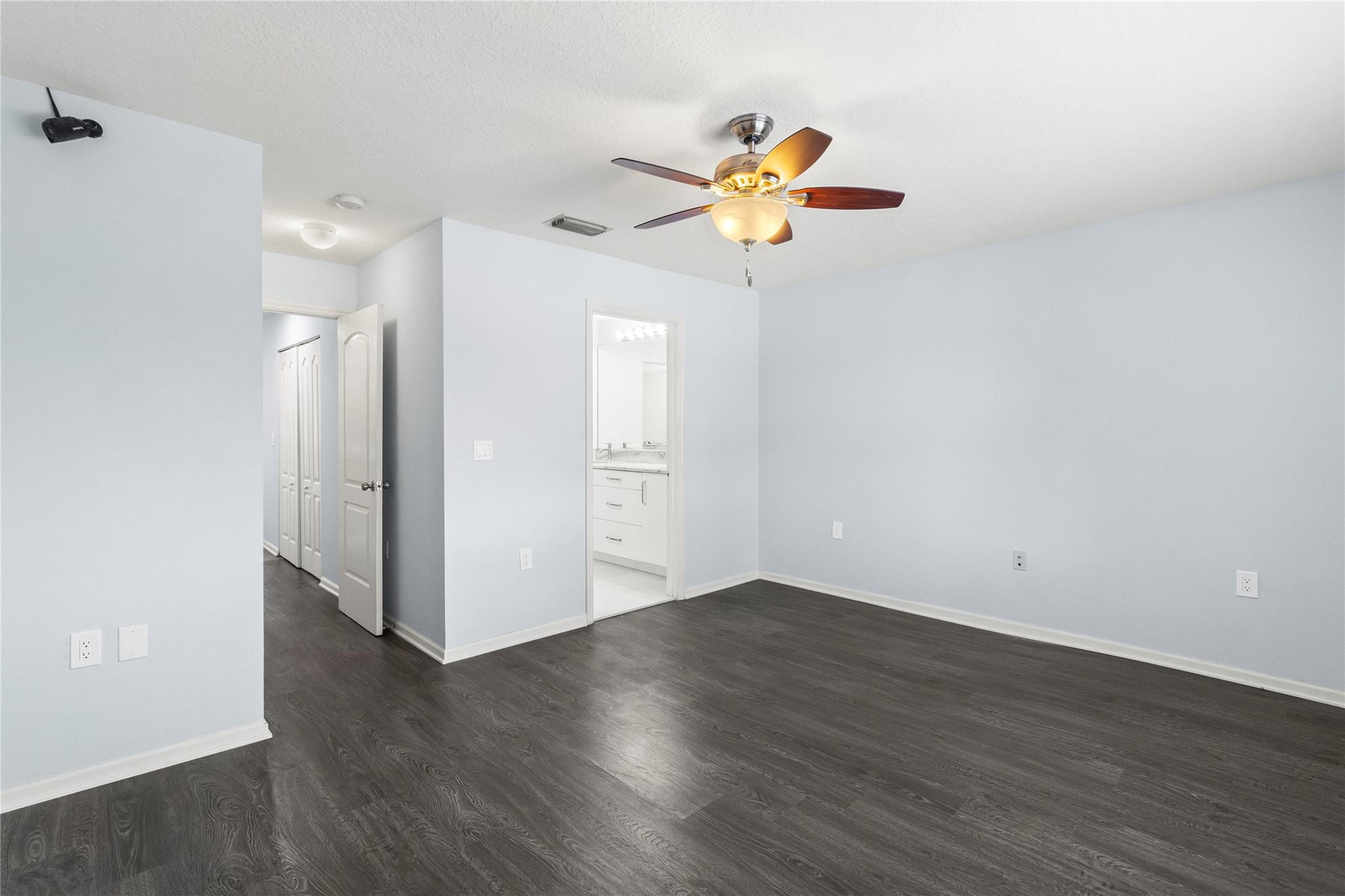 4821 NW 58th Manor