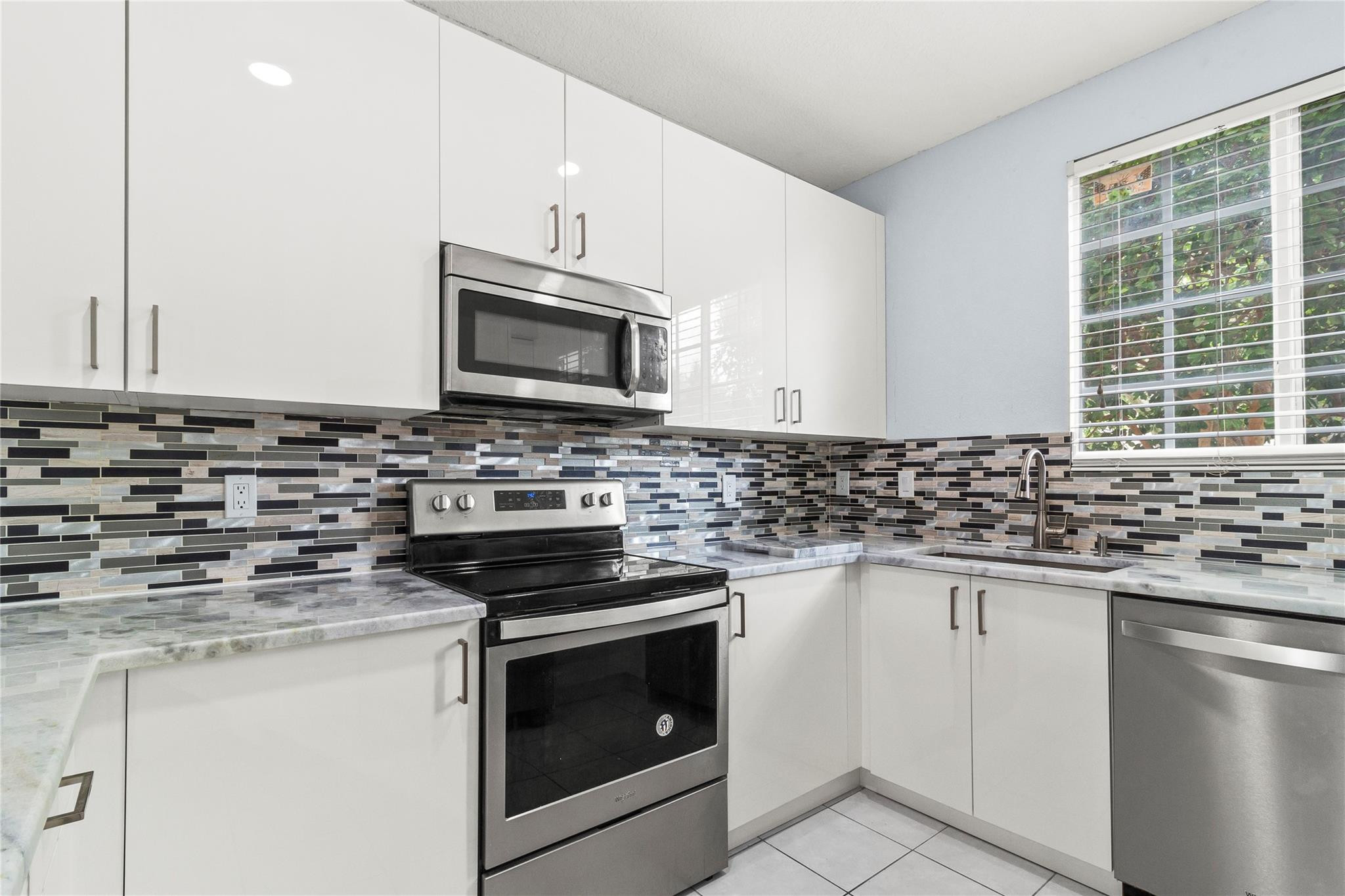 4821 NW 58th Manor