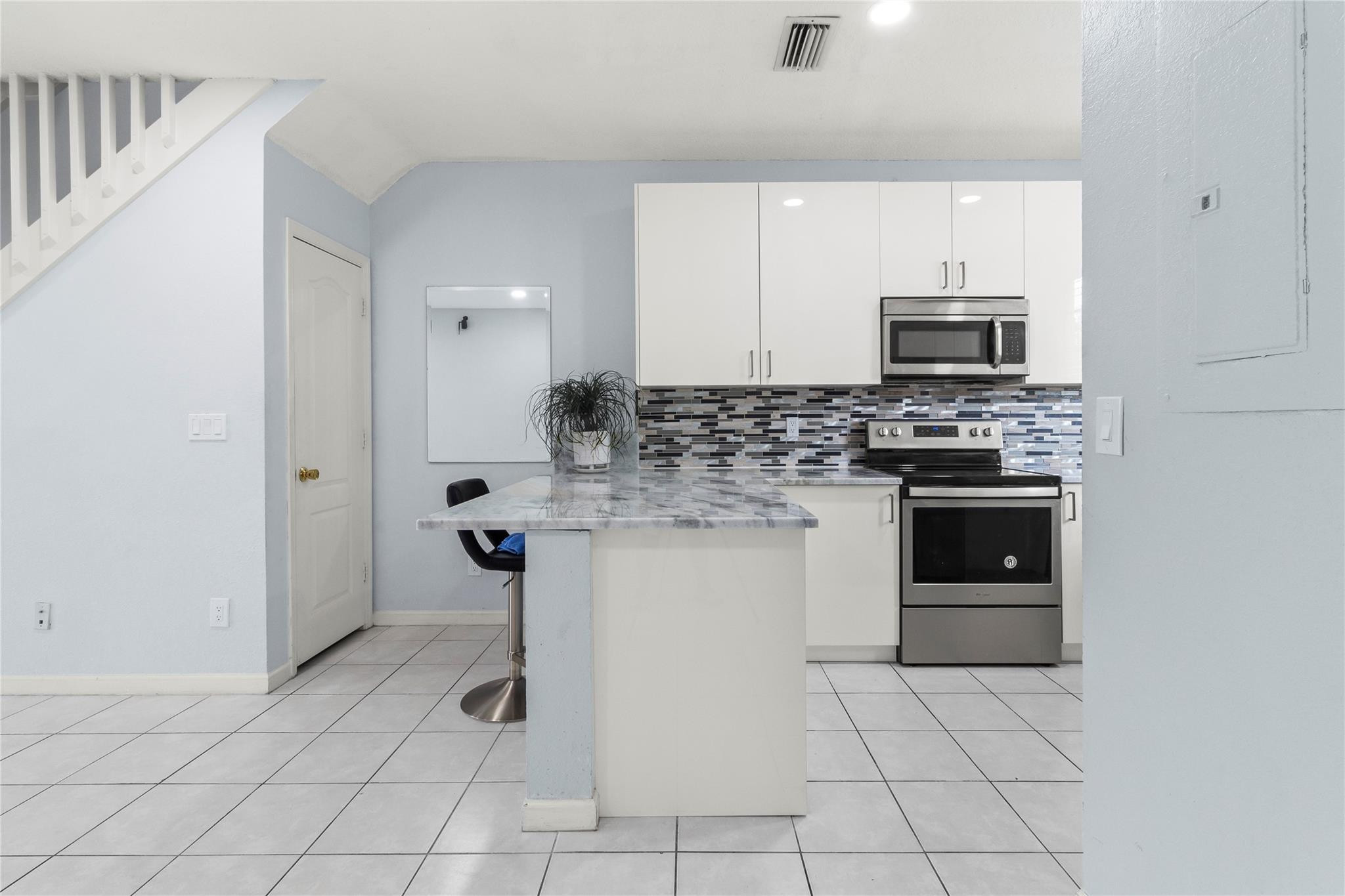 4821 NW 58th Manor