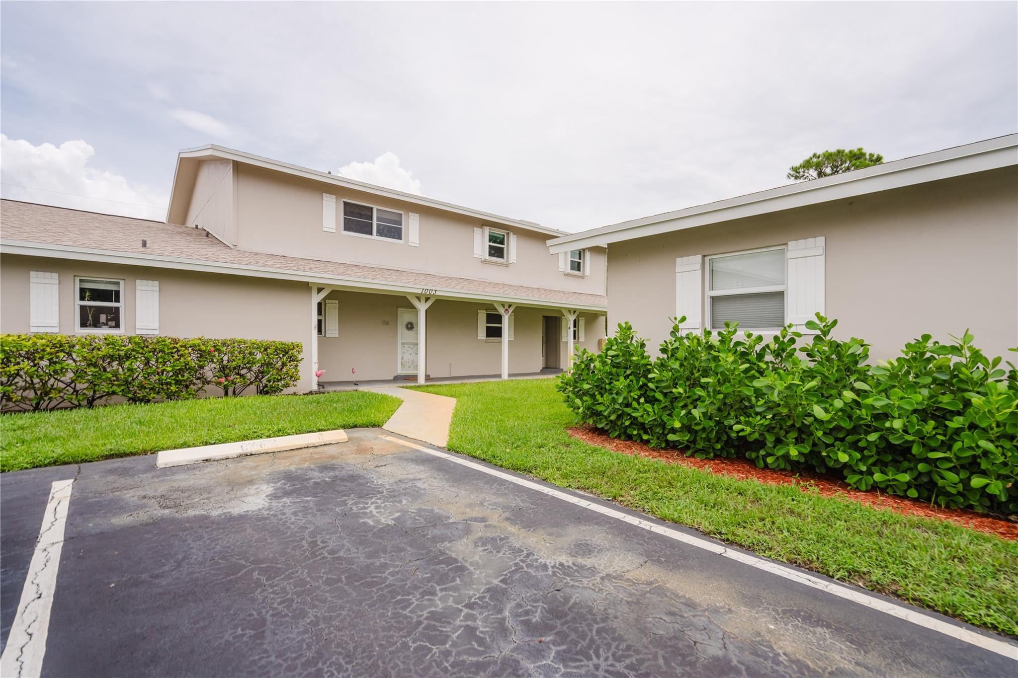 1003 SE 10th Street 11D