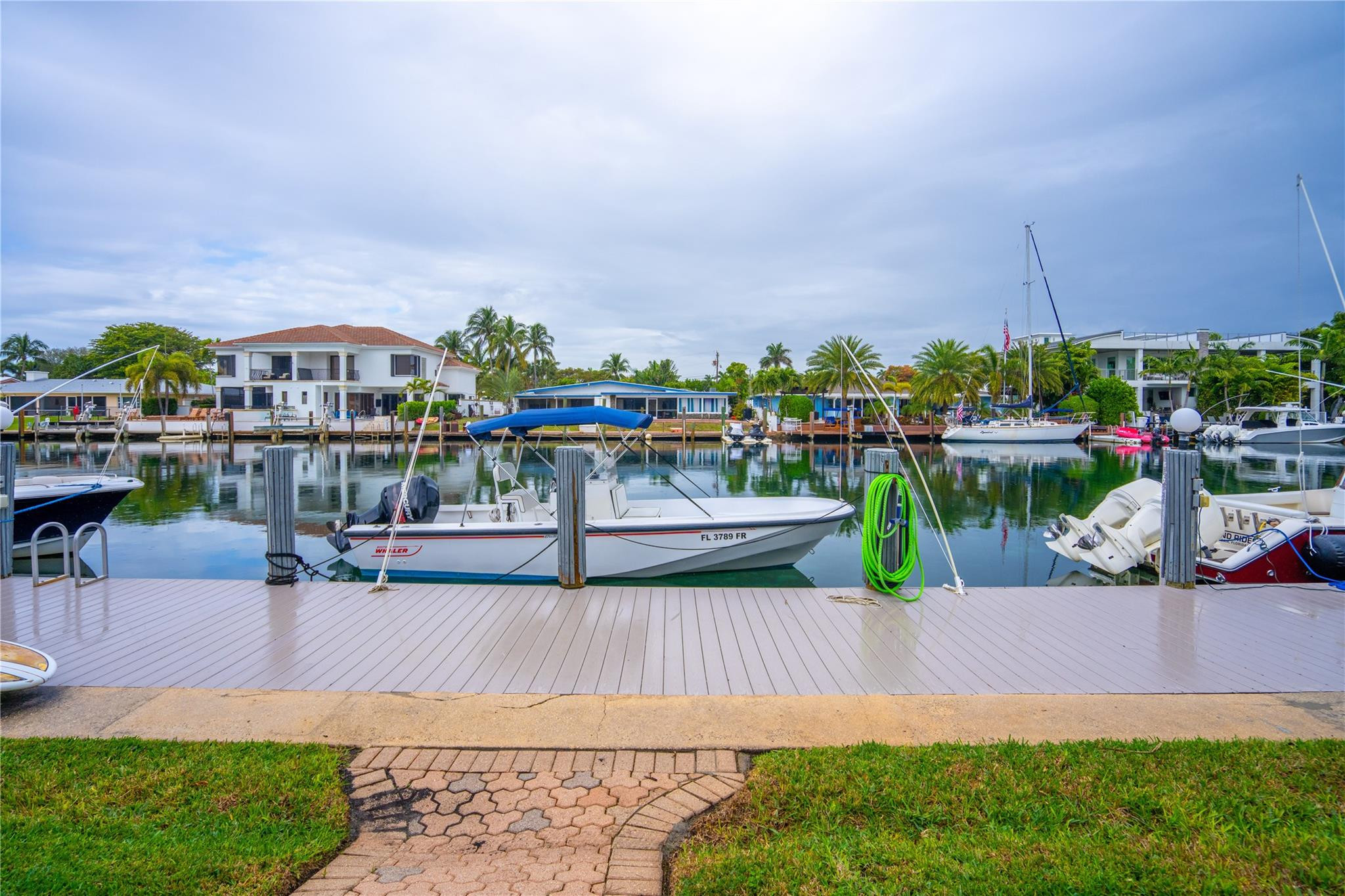 2743 NE 28th Court 2