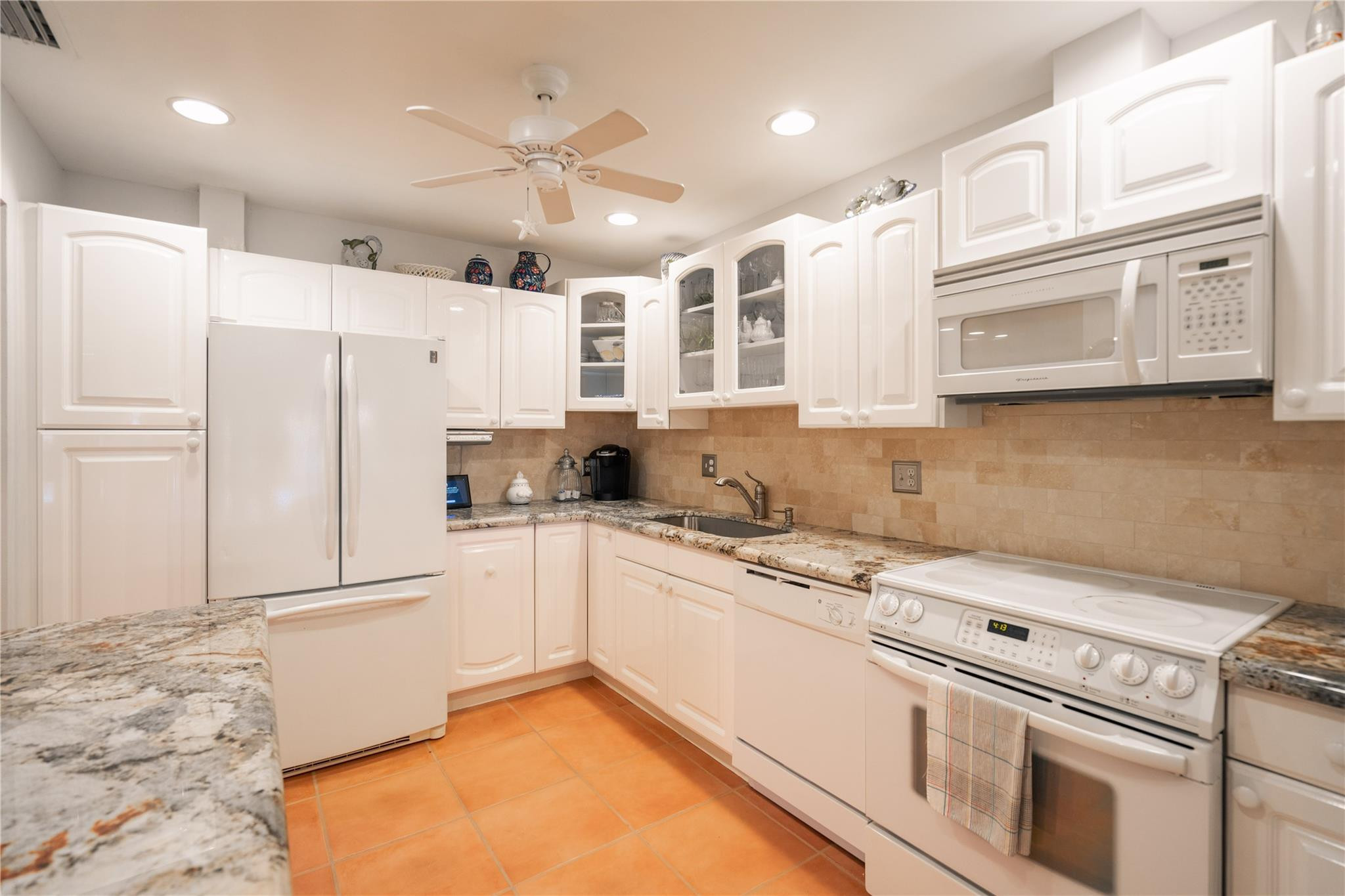 2743 NE 28th Court 2